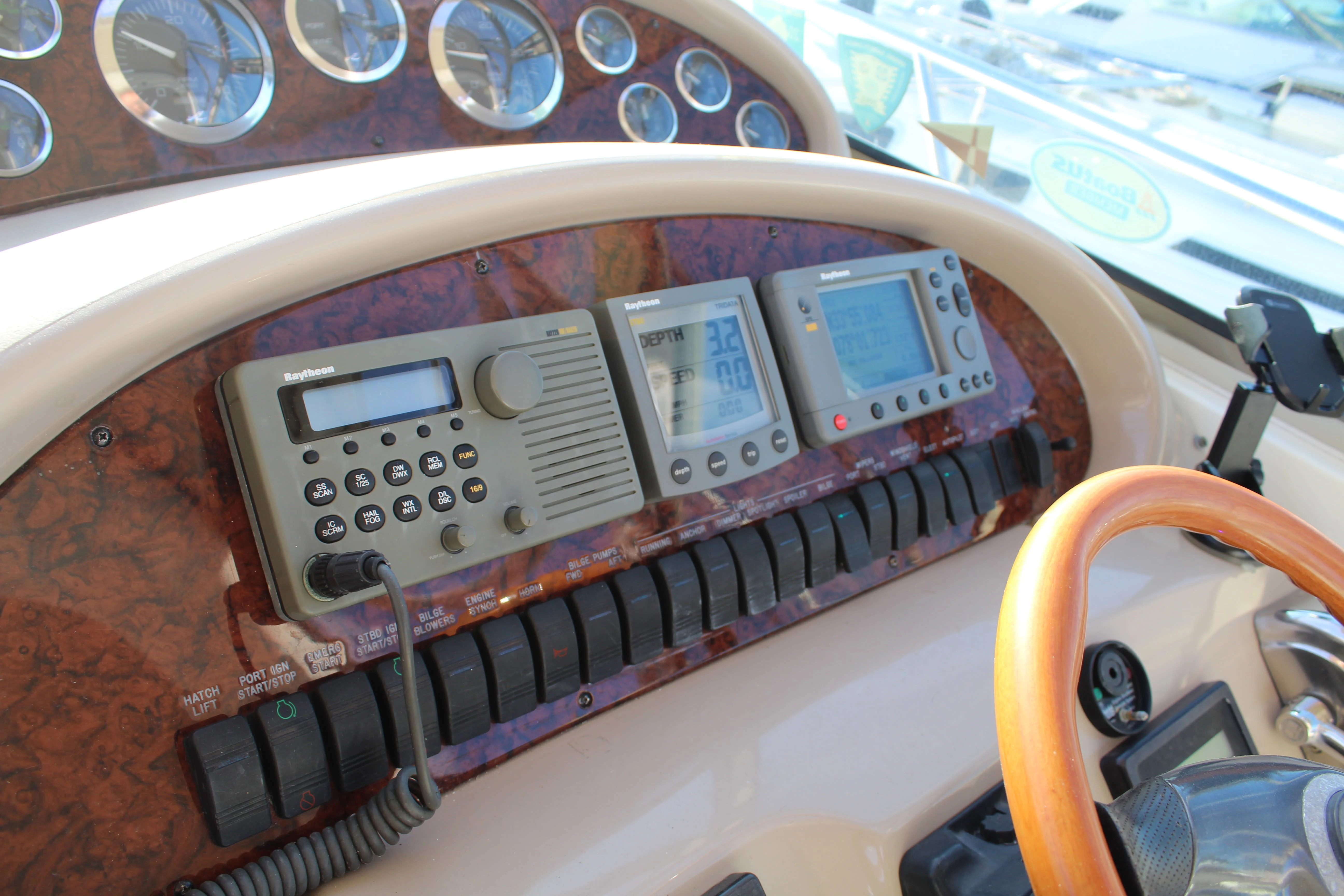 2001 Sea Ray
                                                             410 Express Cruiser Image Thumbnail #21