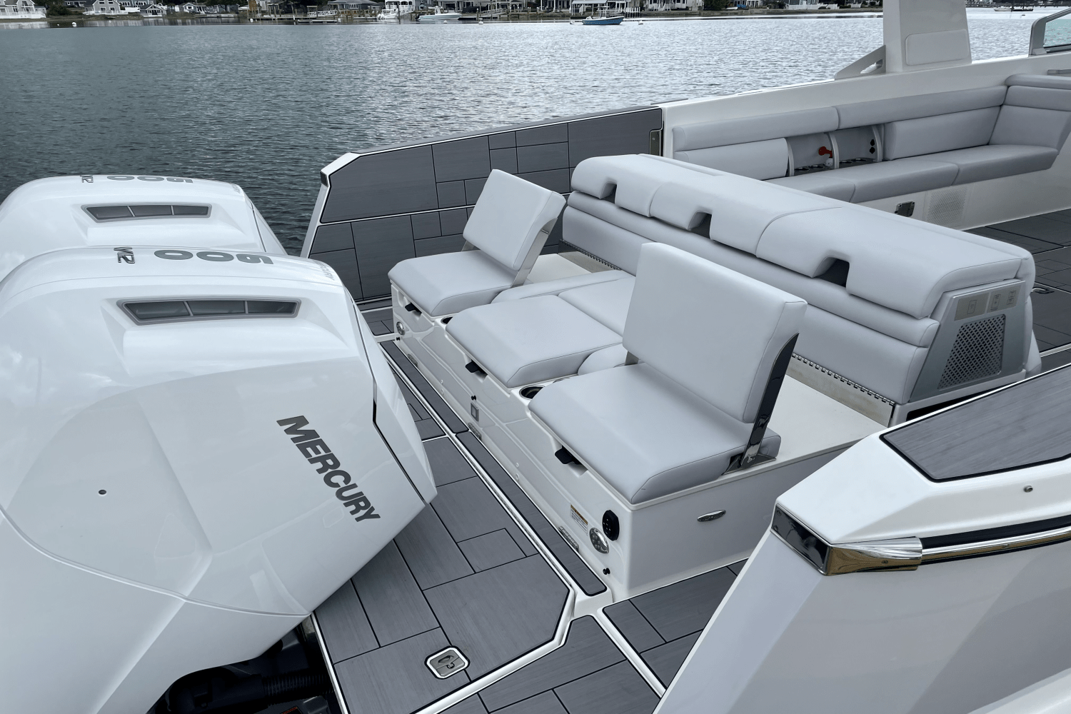 2023 Aviara AV40 Outboard Image Thumbnail #6