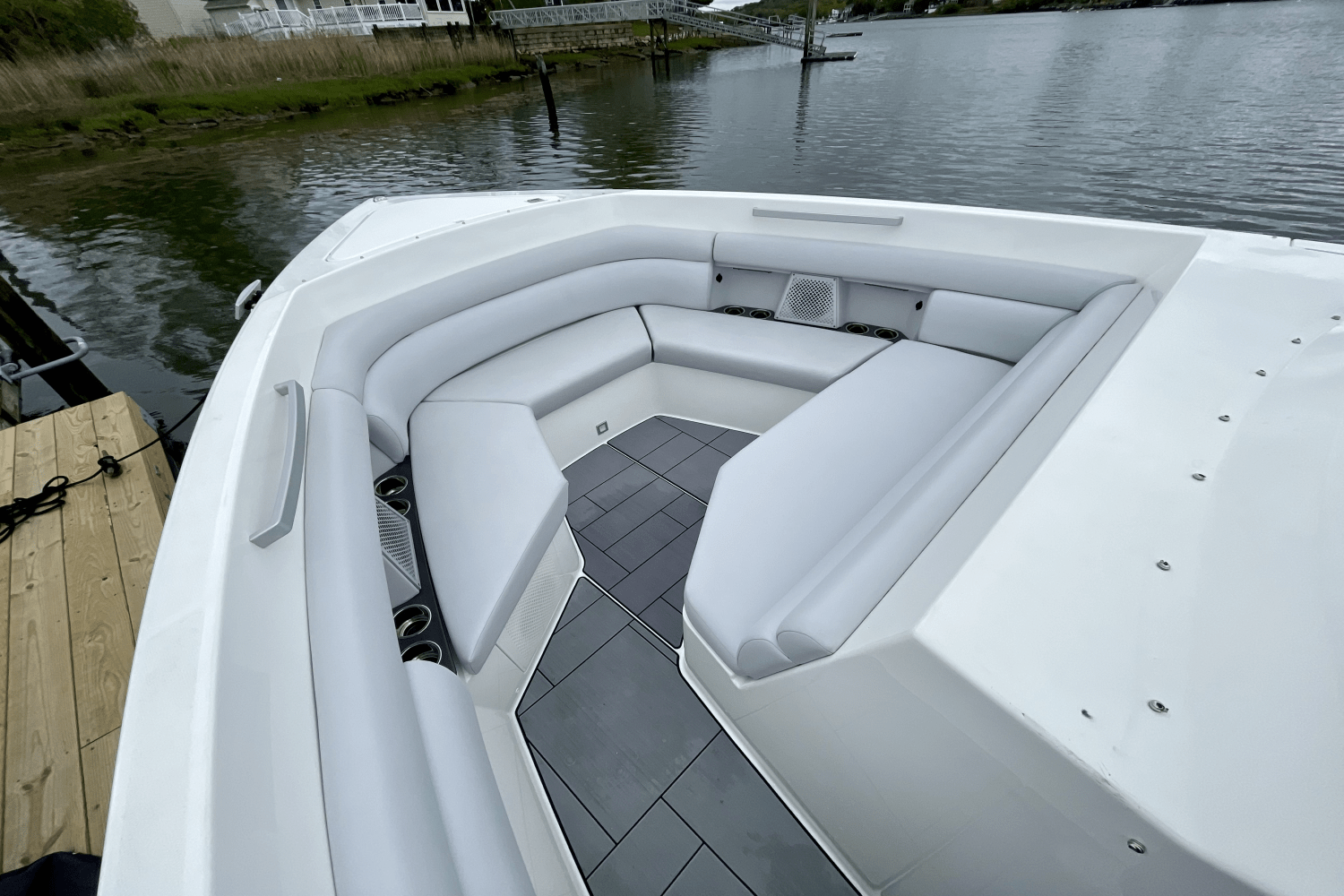 2023 Aviara AV40 Outboard Image Thumbnail #29