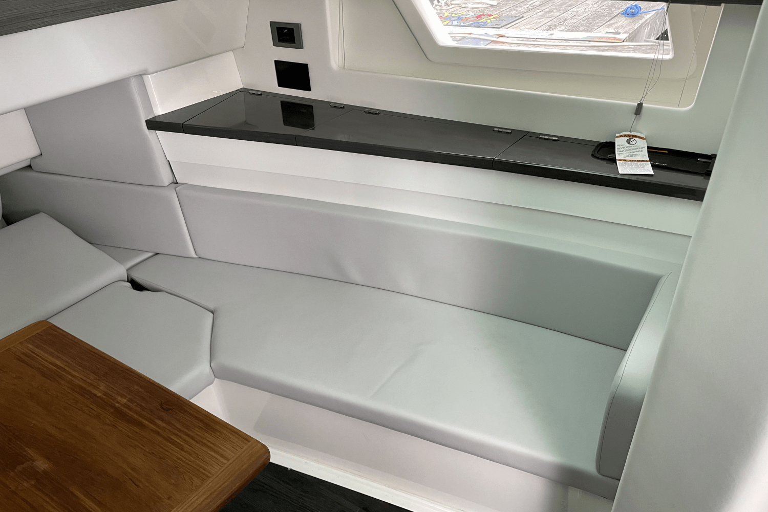 2023 Aviara AV40 Outboard Image Thumbnail #21
