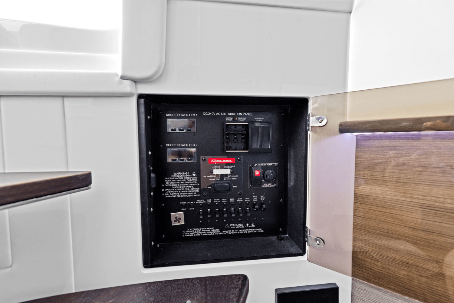 2023 Aviara AV40 Outboard Image Thumbnail #31