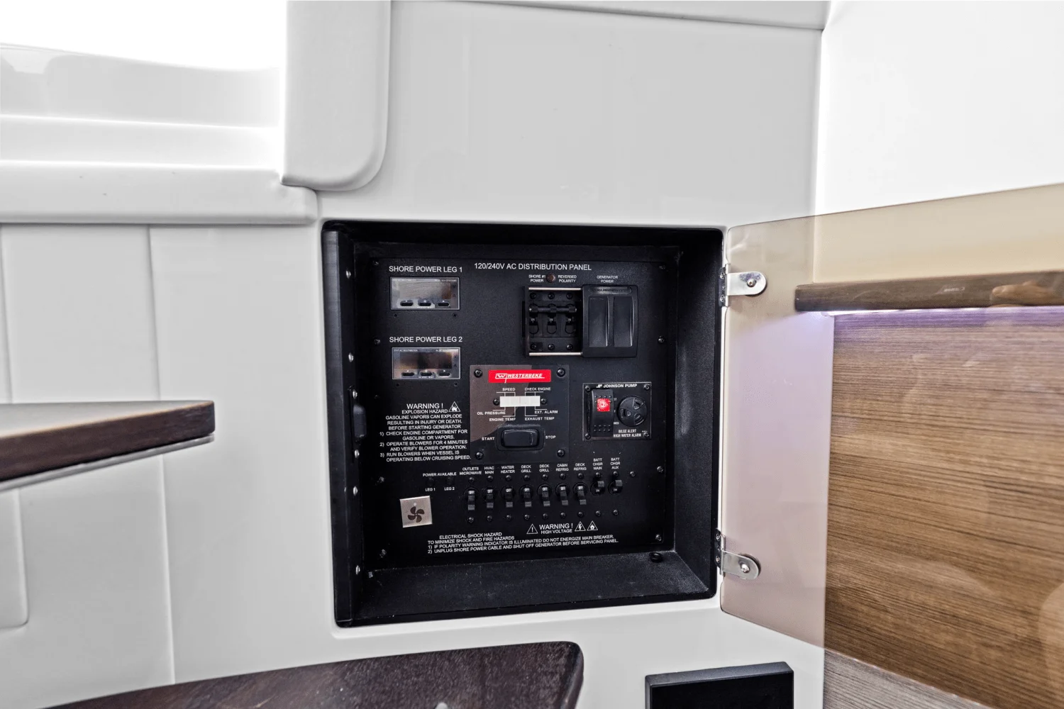 2023 Aviara AV40 Outboard Image Thumbnail #31