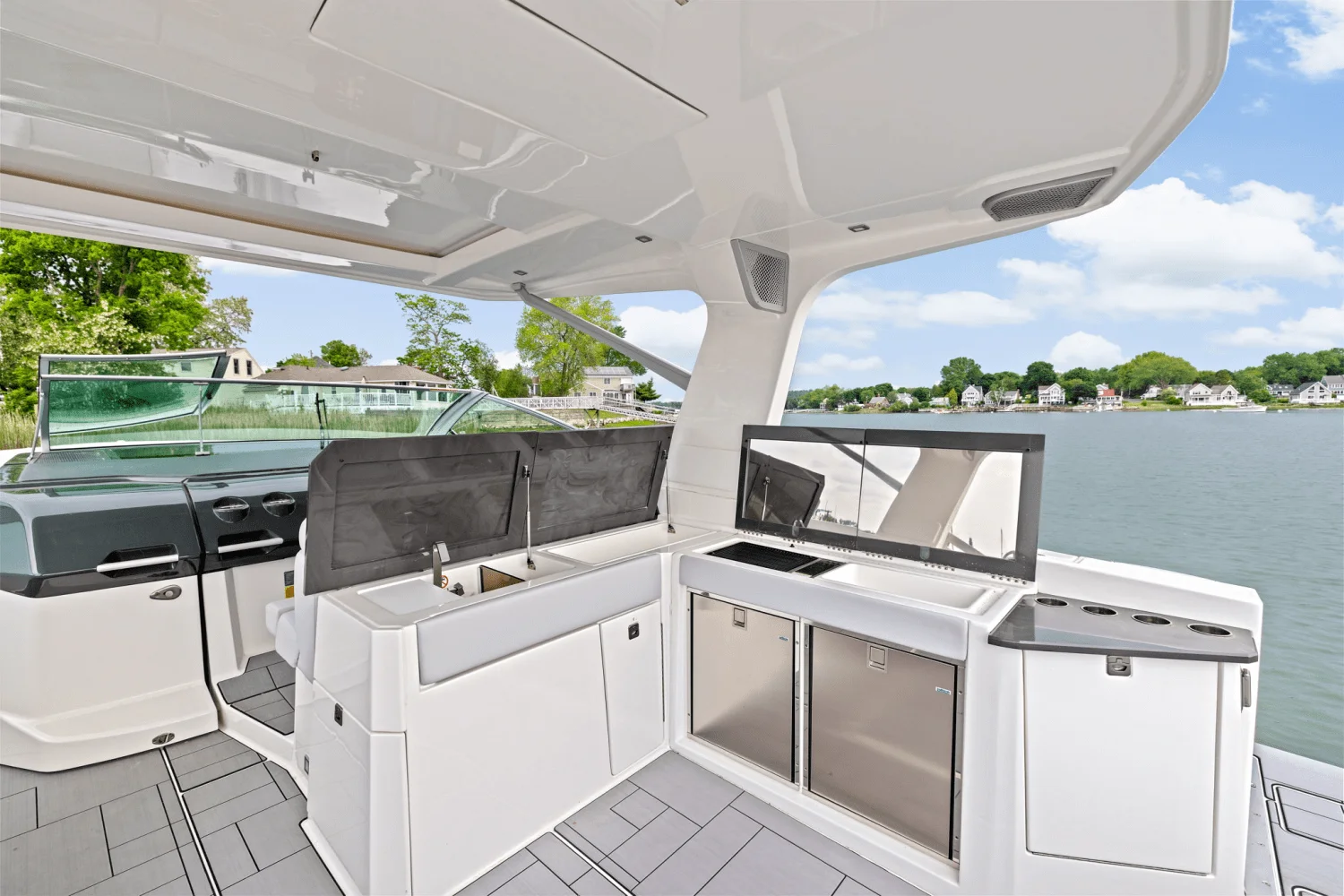 2023 Aviara AV40 Outboard Image Thumbnail #16