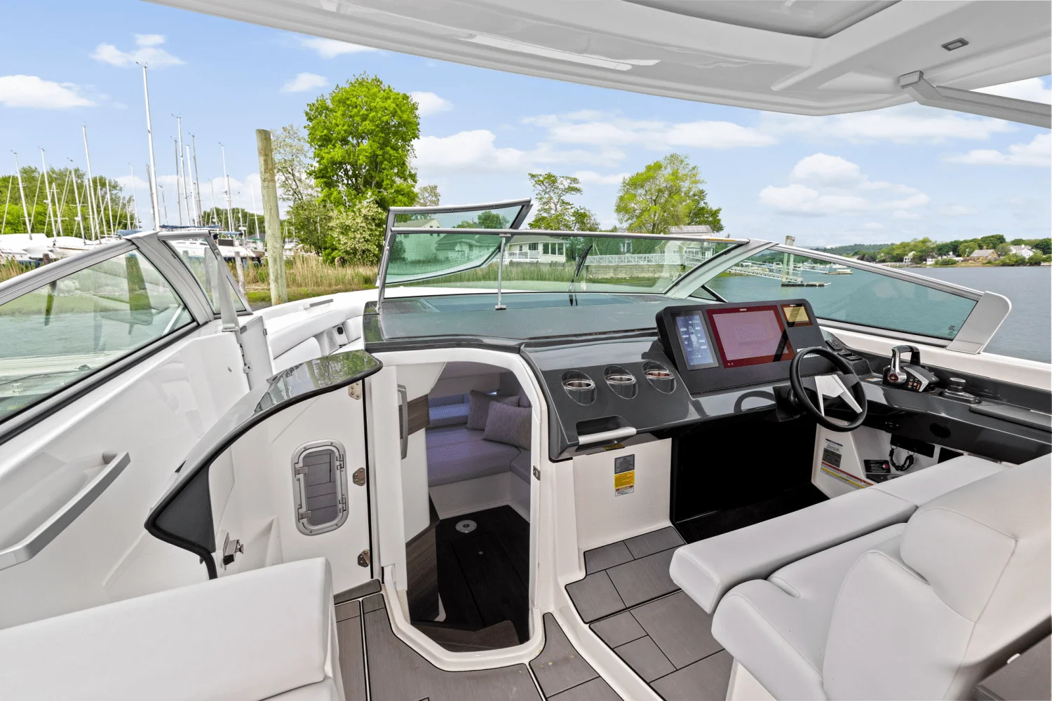 2023 Aviara AV40 Outboard Image Thumbnail #29