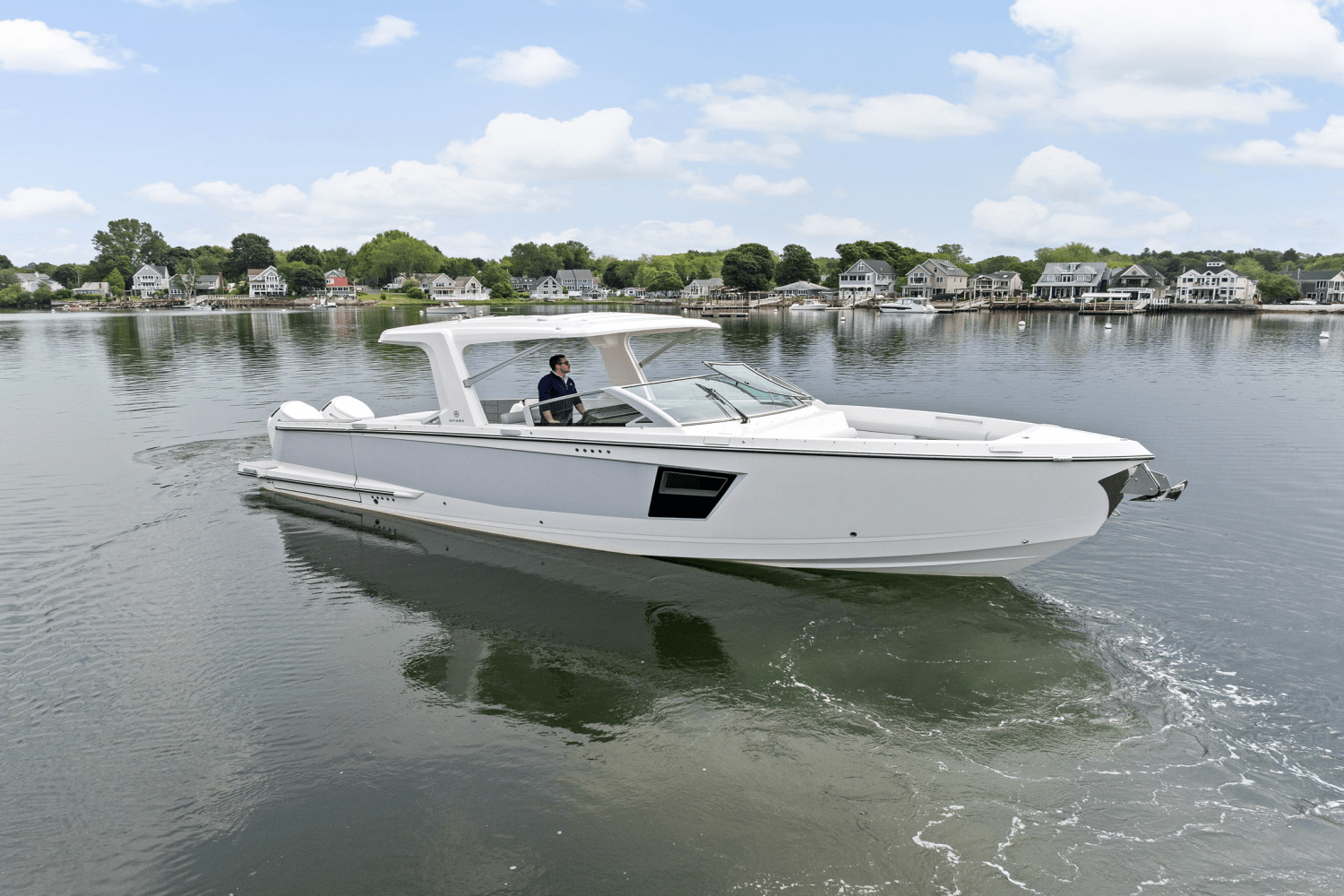 2023 Aviara AV40 Outboard Image Thumbnail #0