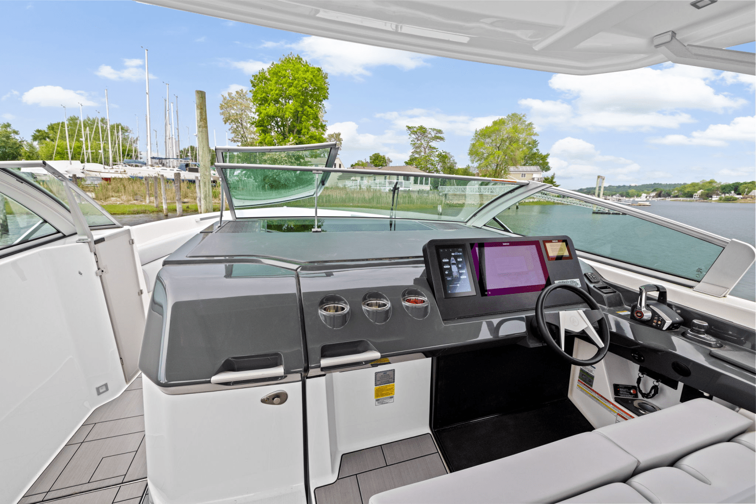 2023 Aviara AV40 Outboard Image Thumbnail #23