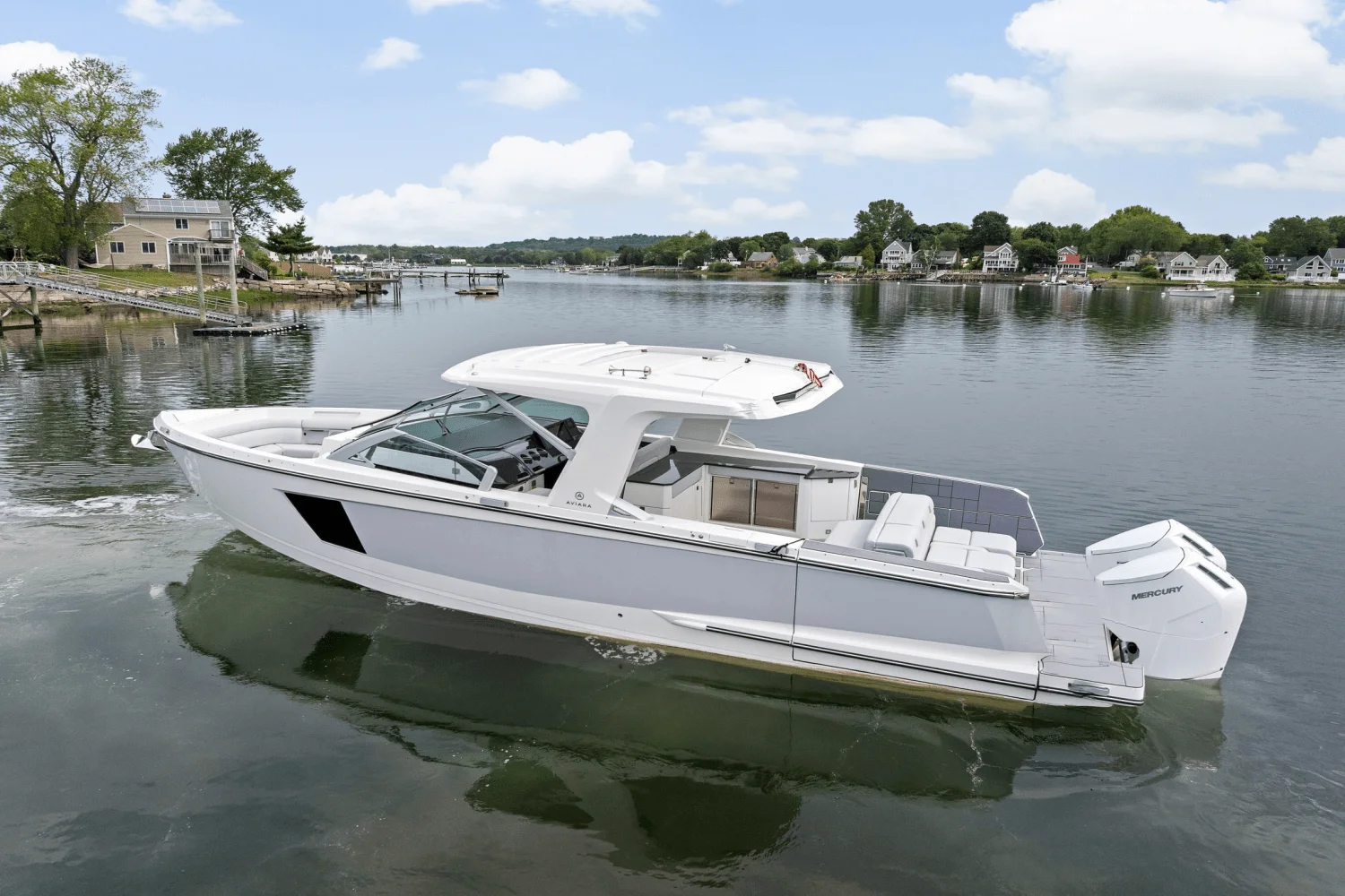 2023 Aviara AV40 Outboard Image Thumbnail #3