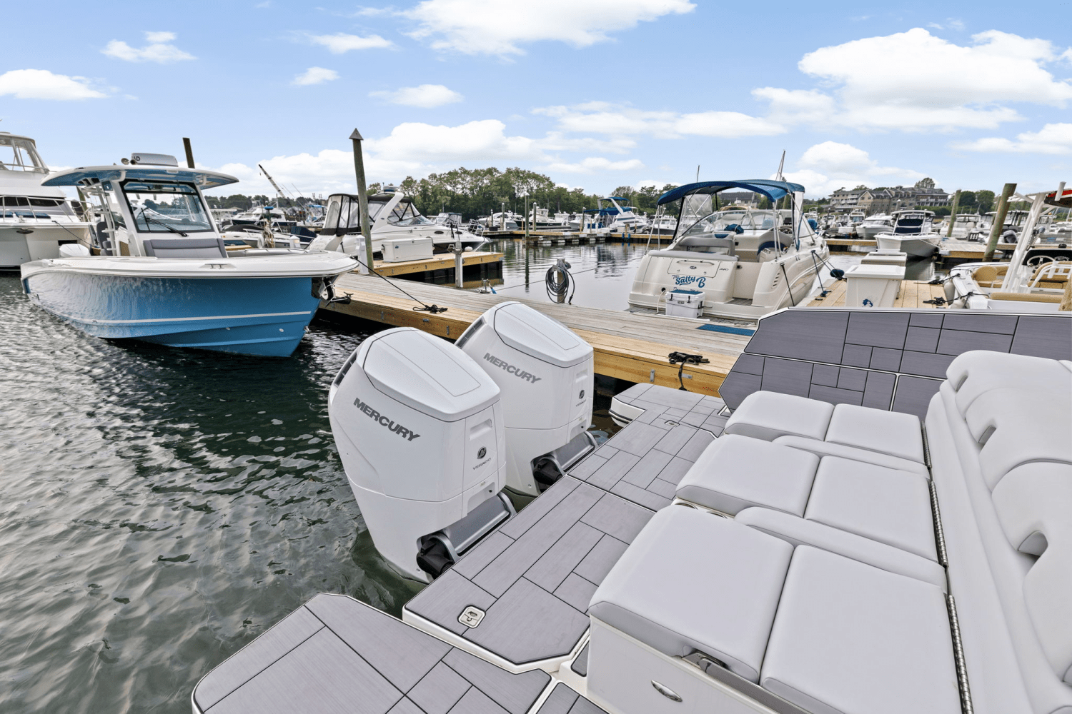 2023 Aviara AV40 Outboard Image Thumbnail #6