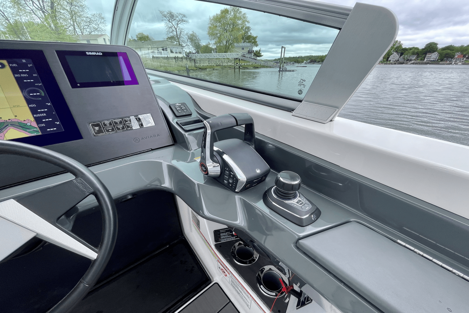 2023 Aviara AV40 Outboard Image Thumbnail #21