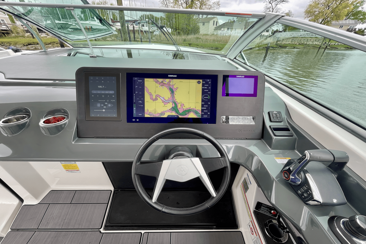 2023 Aviara AV40 Outboard Image Thumbnail #20
