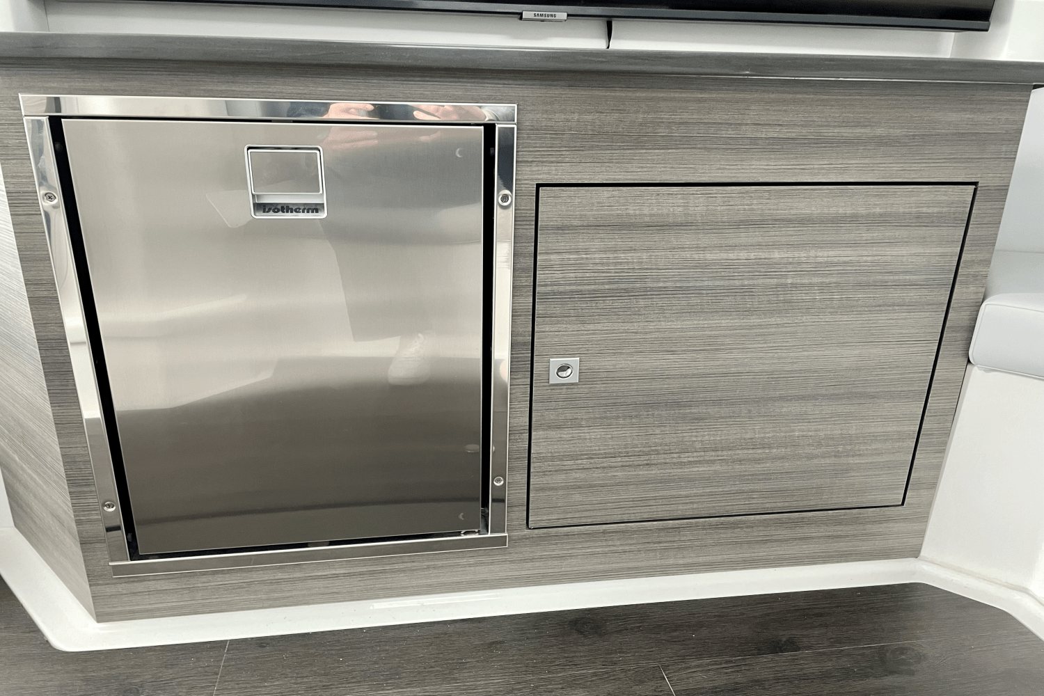 2023 Aviara AV40 Outboard Image Thumbnail #23