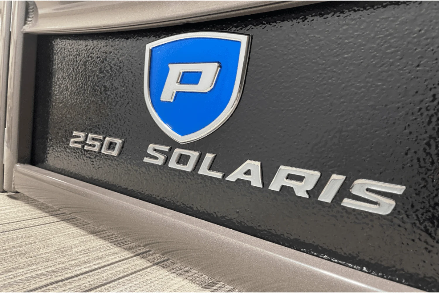 2023 Premier
                                                             250 Solaris Image Thumbnail #4