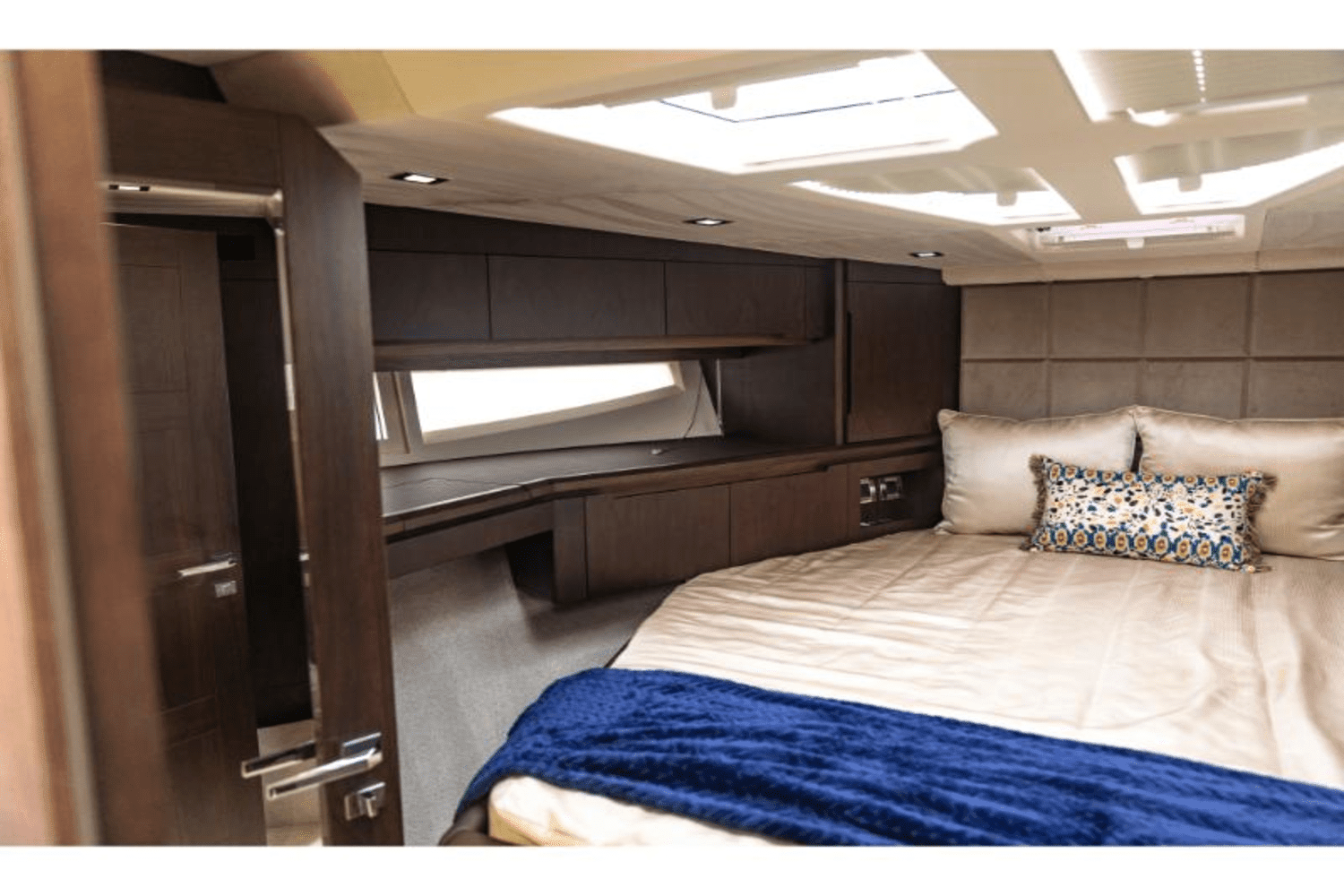 2024 Galeon 470 SKY Image Thumbnail #42