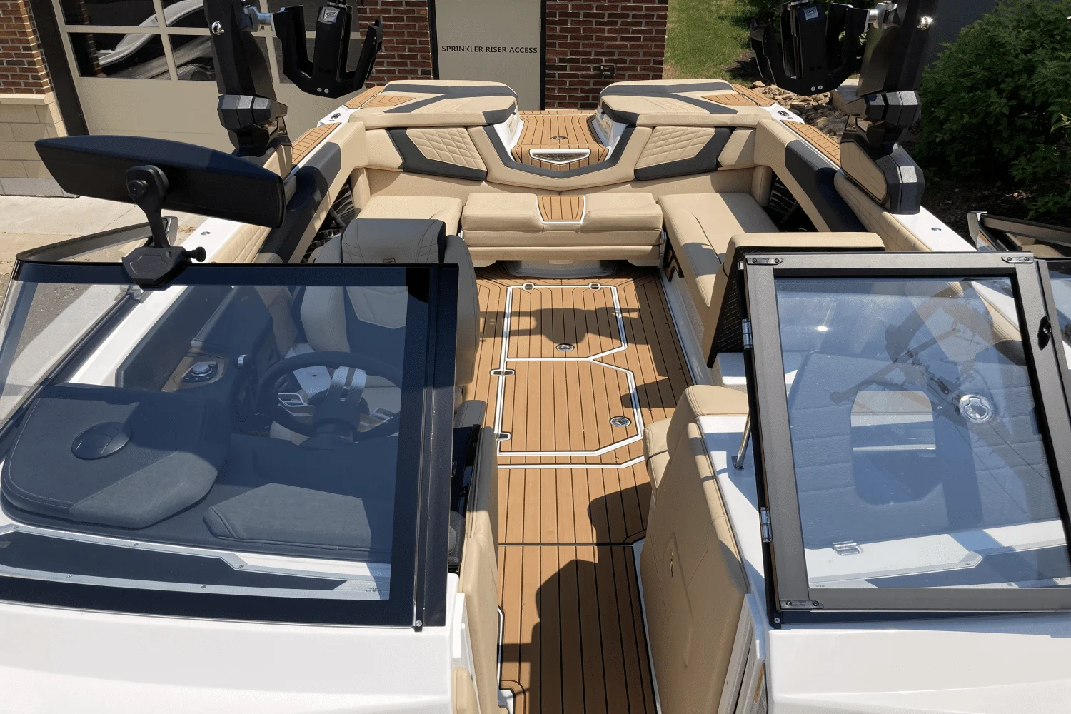 2023 Nautique
                                                             Super Air Nautique G25 Image Thumbnail #29
