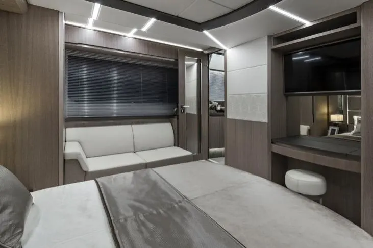 2026 Galeon 640 FLY Image Thumbnail #10