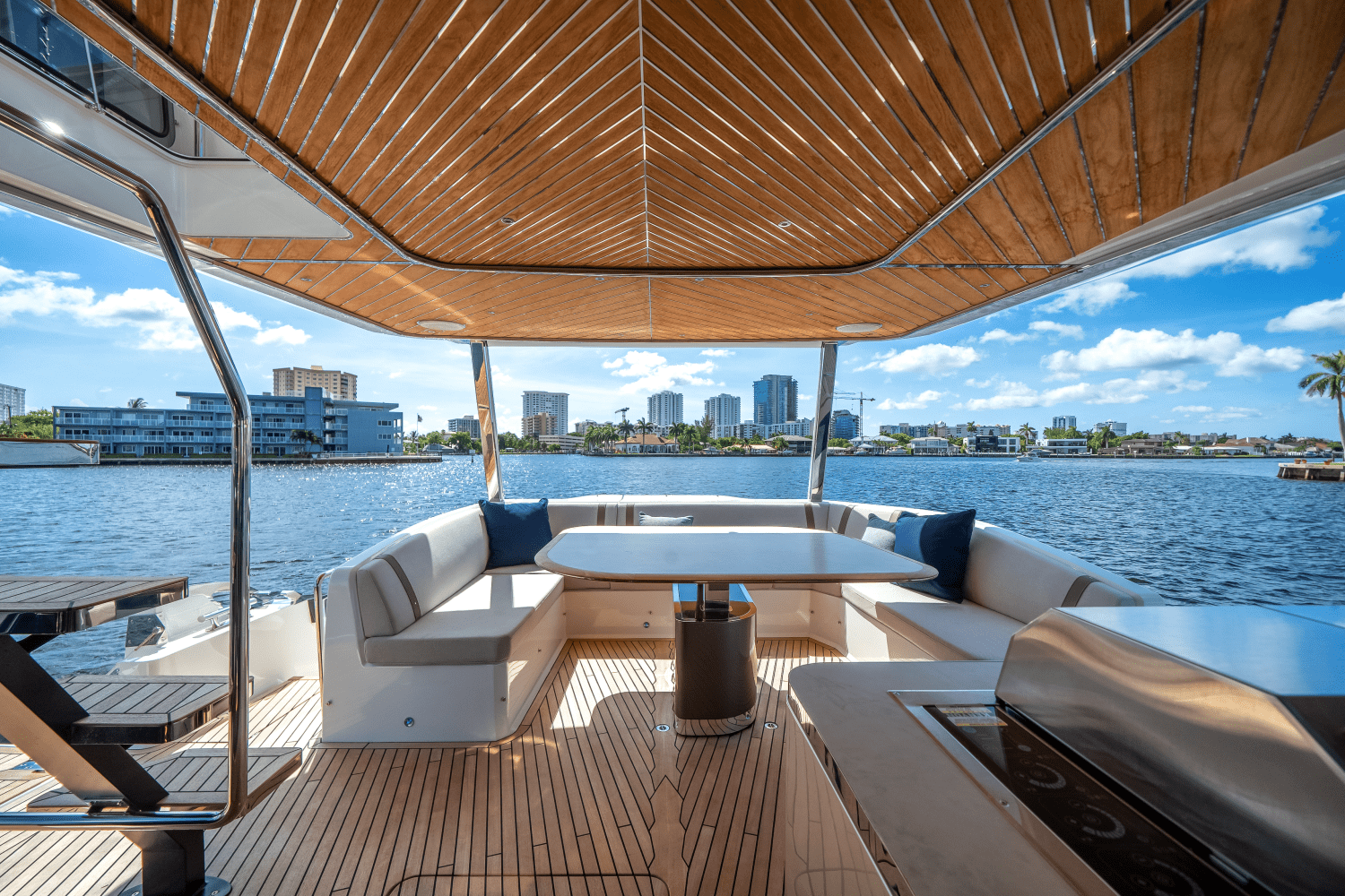2026 Galeon
                                                             640 FLY Image Thumbnail #38