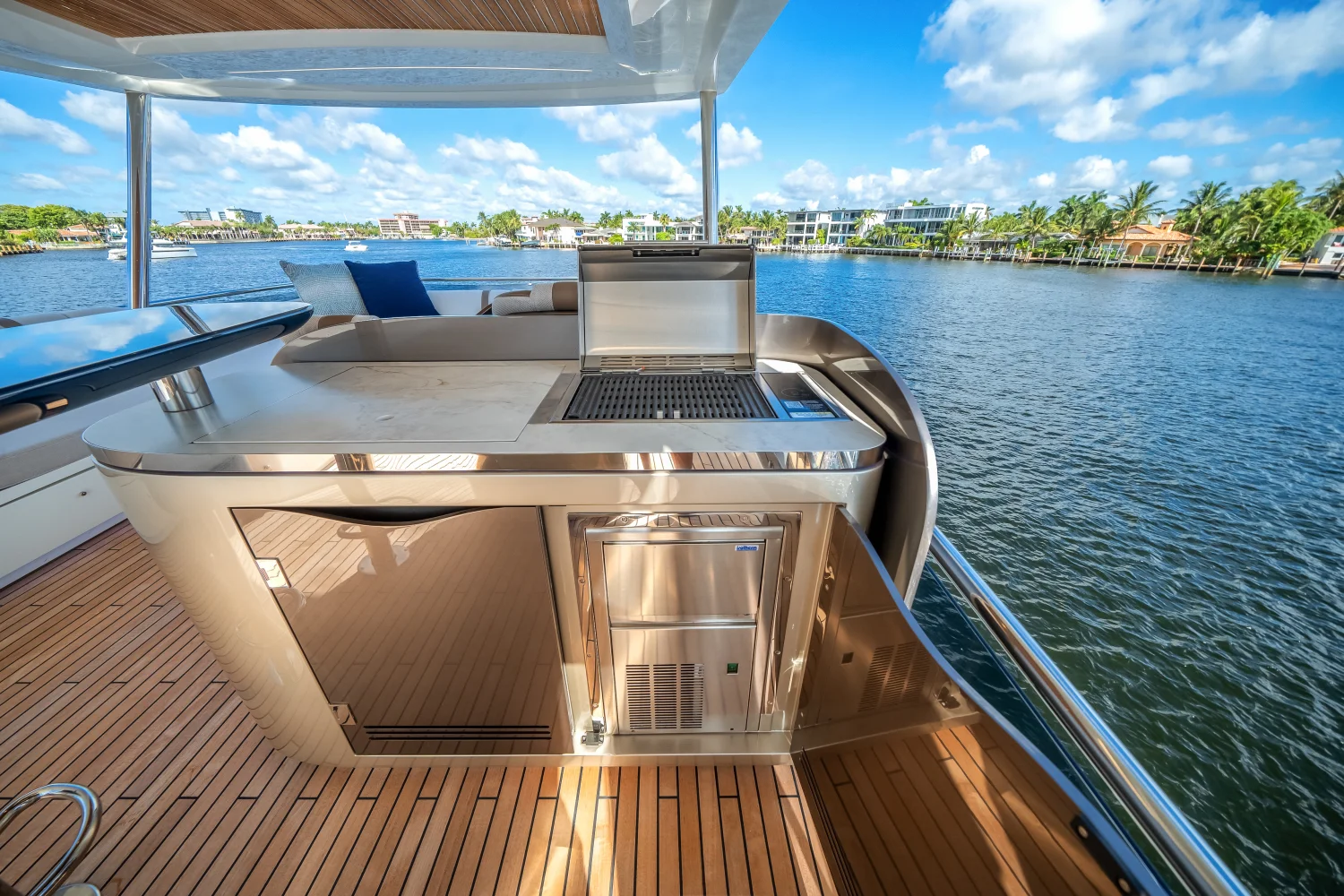 2026 Galeon
                                                             640 FLY Image Thumbnail #34