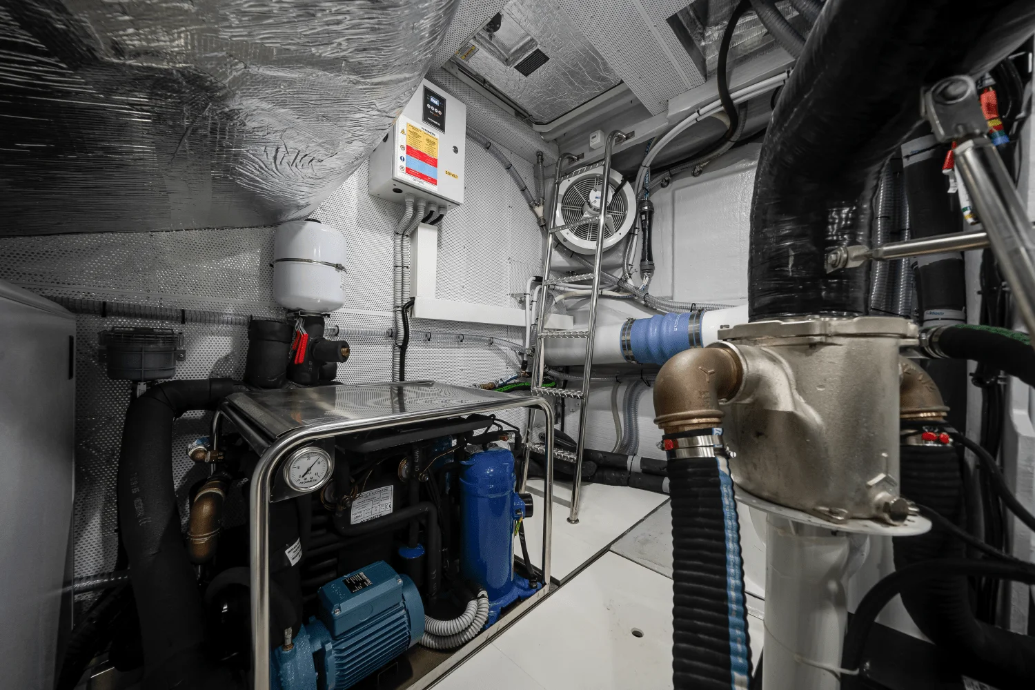 2026 Galeon
                                                             640 FLY Image Thumbnail #98