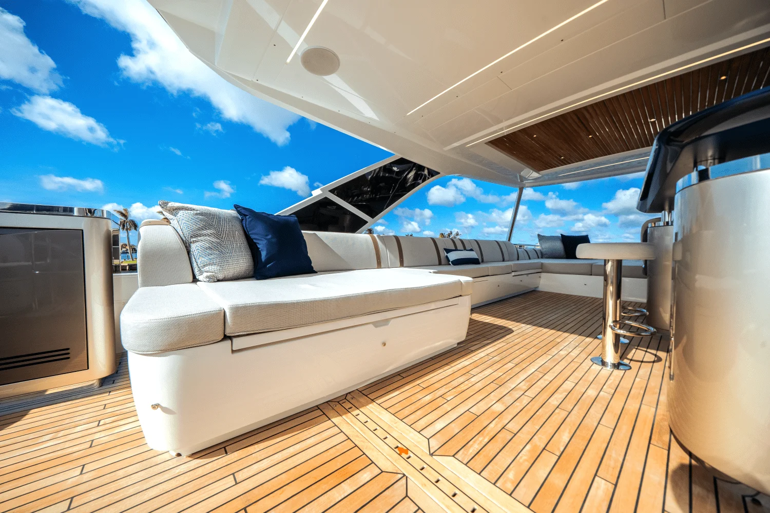 2026 Galeon 640 FLY Image Thumbnail #17