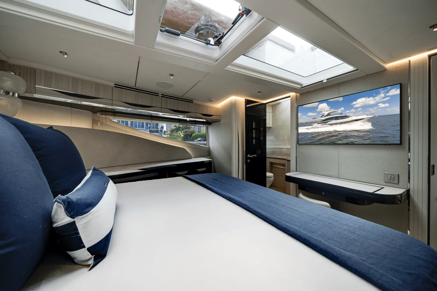 2026 Galeon
                                                             640 FLY Image Thumbnail #84