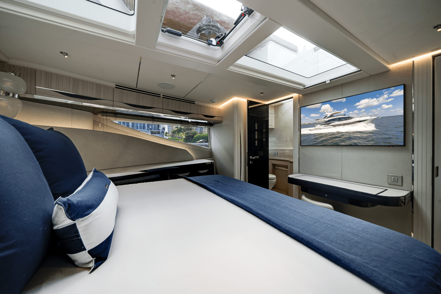 2026 Galeon
                                                             640 FLY Image Thumbnail #87