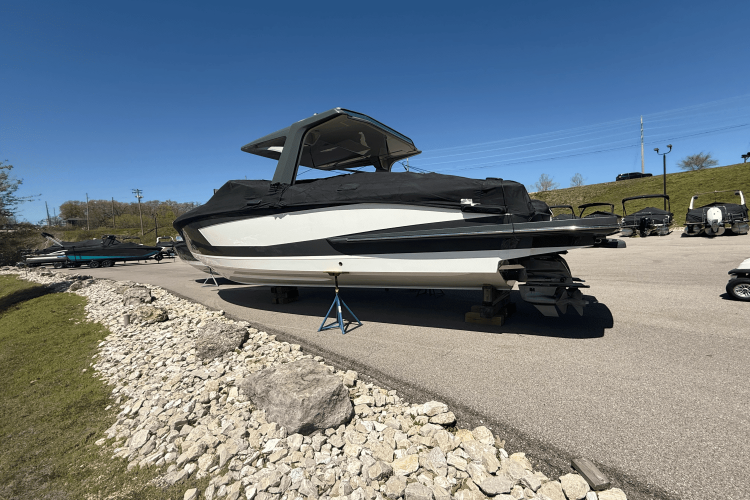 2023 Aviara AV32 Image Thumbnail #6