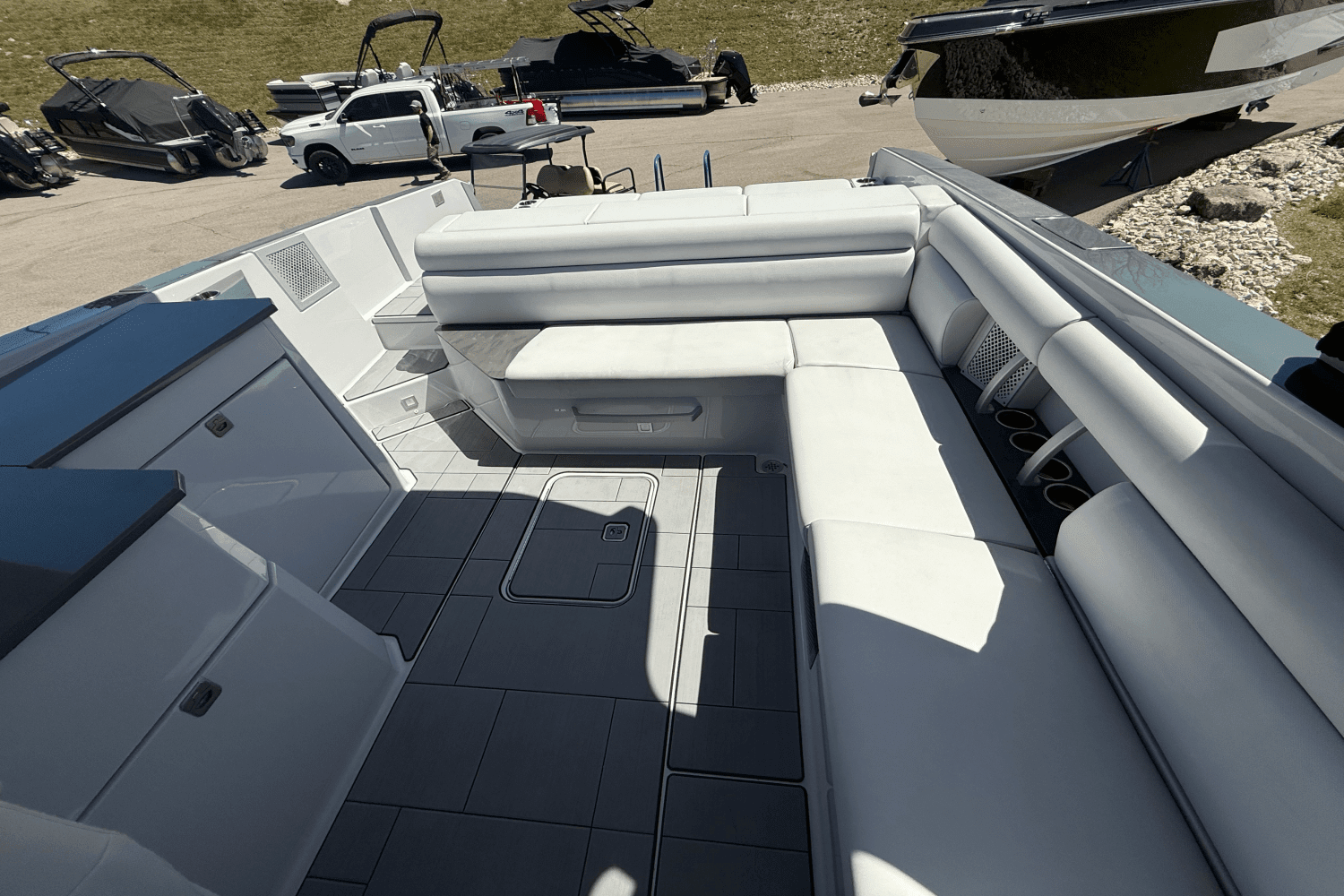 2023 Aviara AV32 Image Thumbnail #16