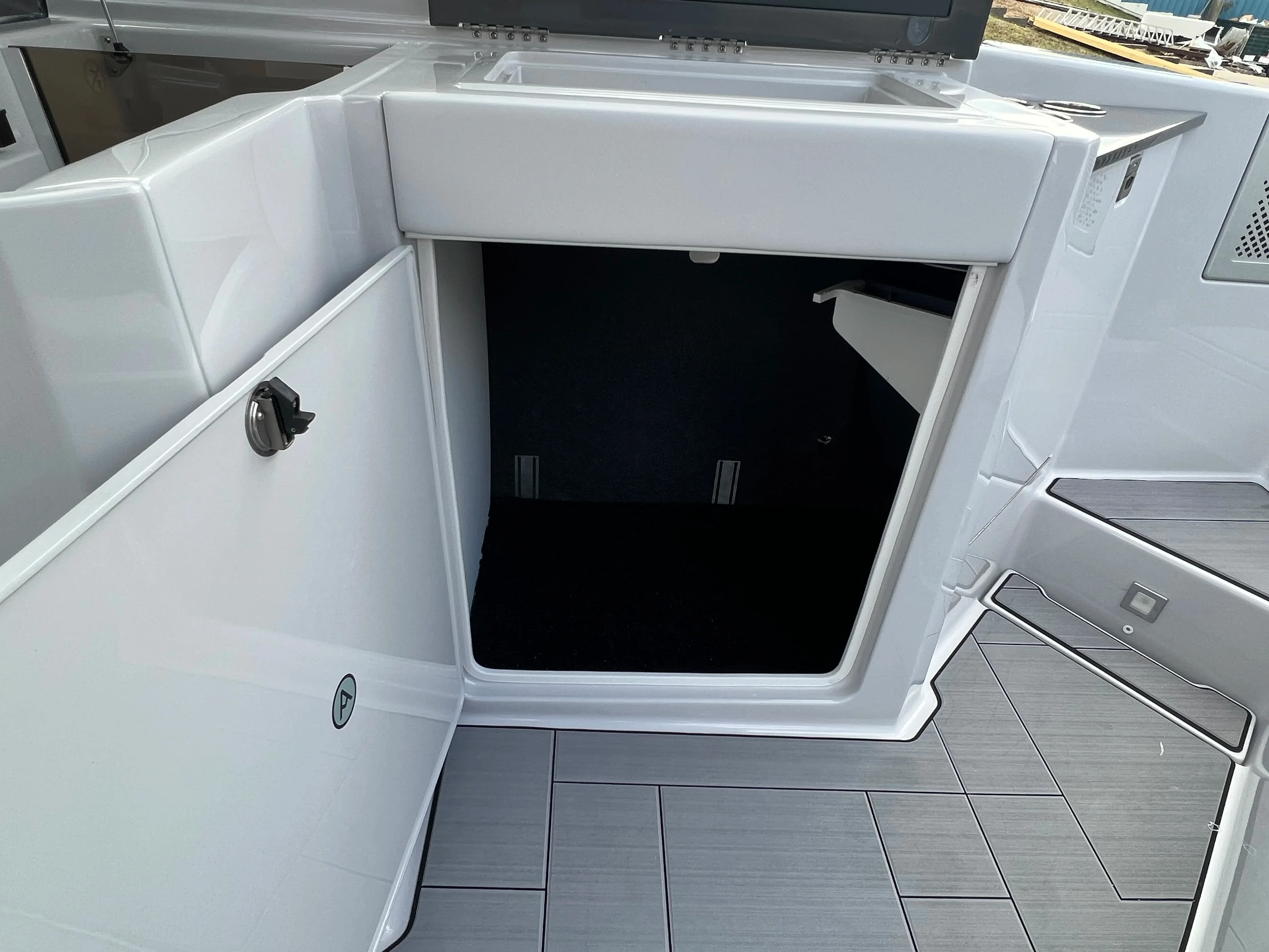 2023 Aviara AV32 Image Thumbnail #28