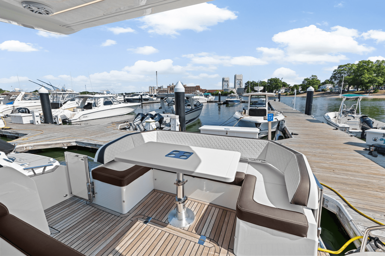 2024 Galeon 425 HTS Image Thumbnail #6