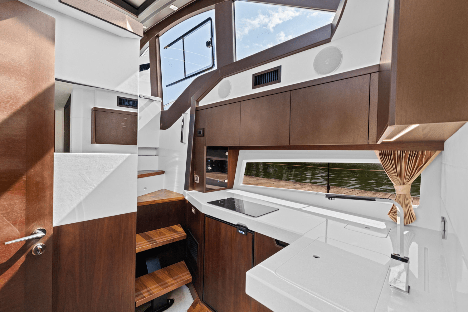 2024 Galeon 425 HTS Image Thumbnail #24