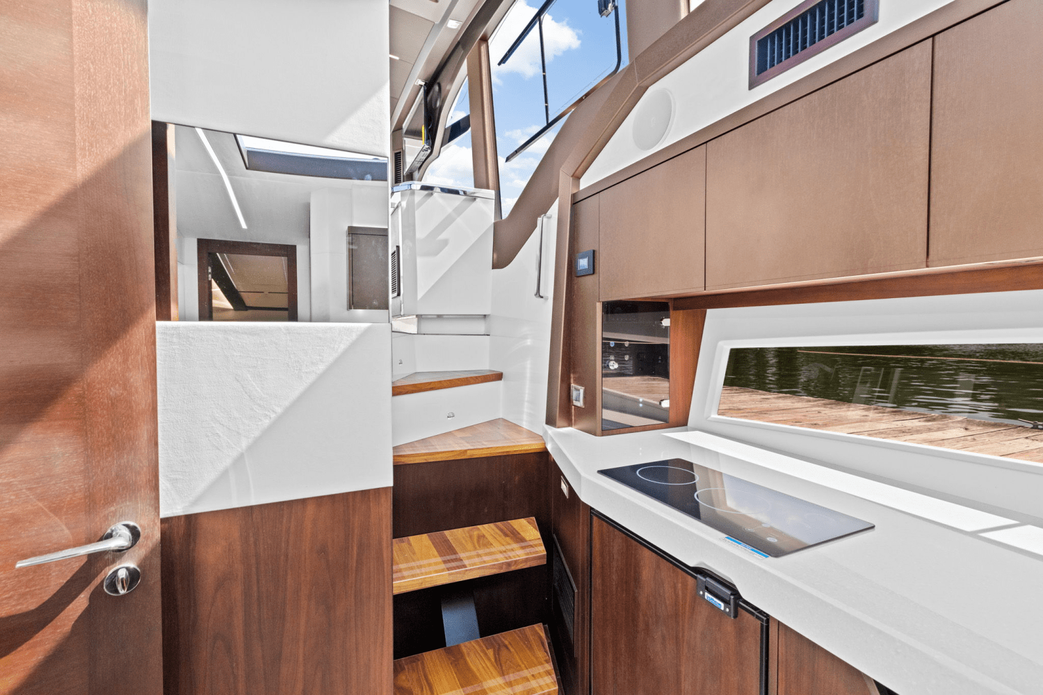 2024 Galeon 425 HTS Image Thumbnail #26