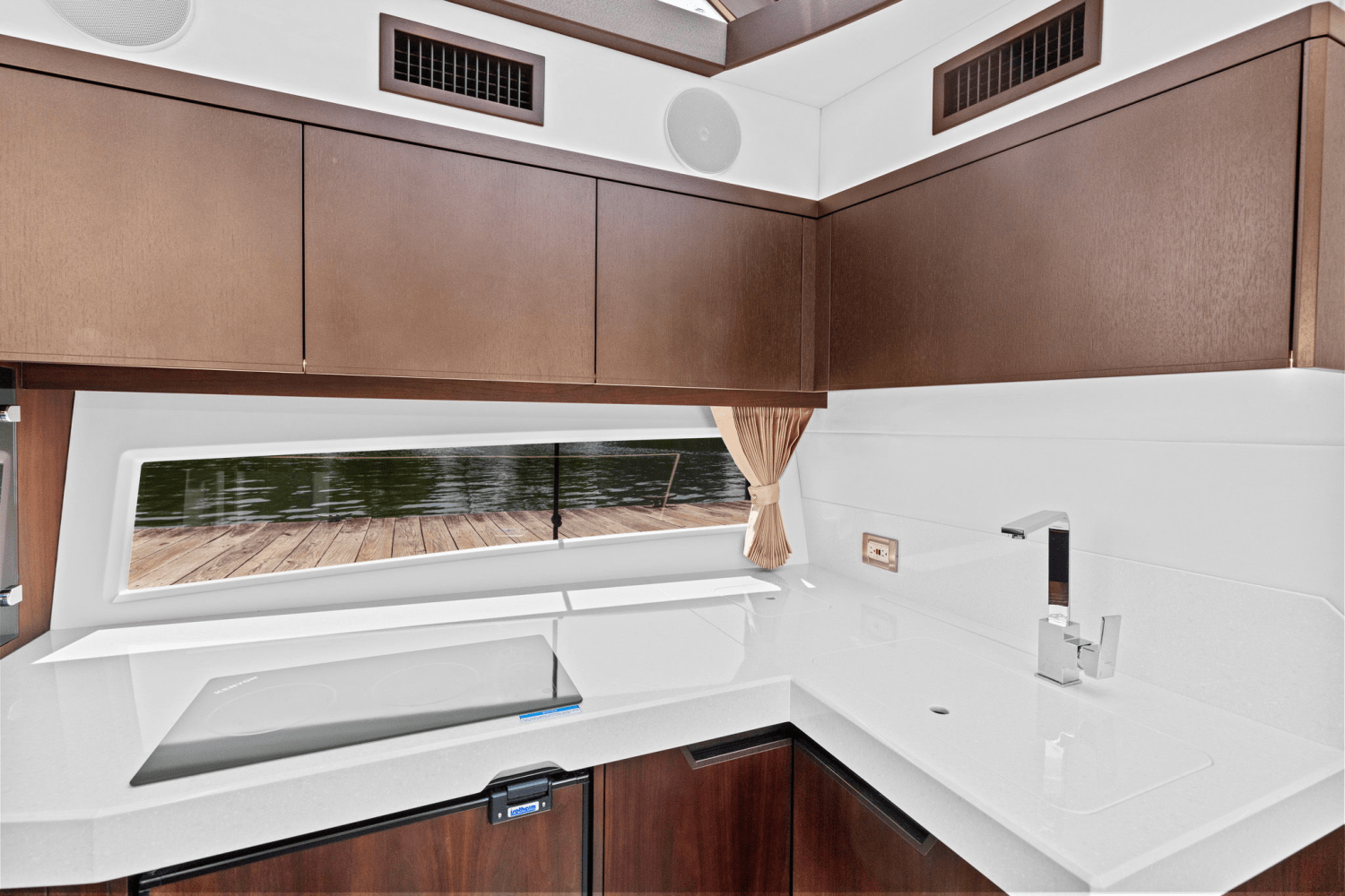 2024 Galeon 425 HTS Image Thumbnail #28