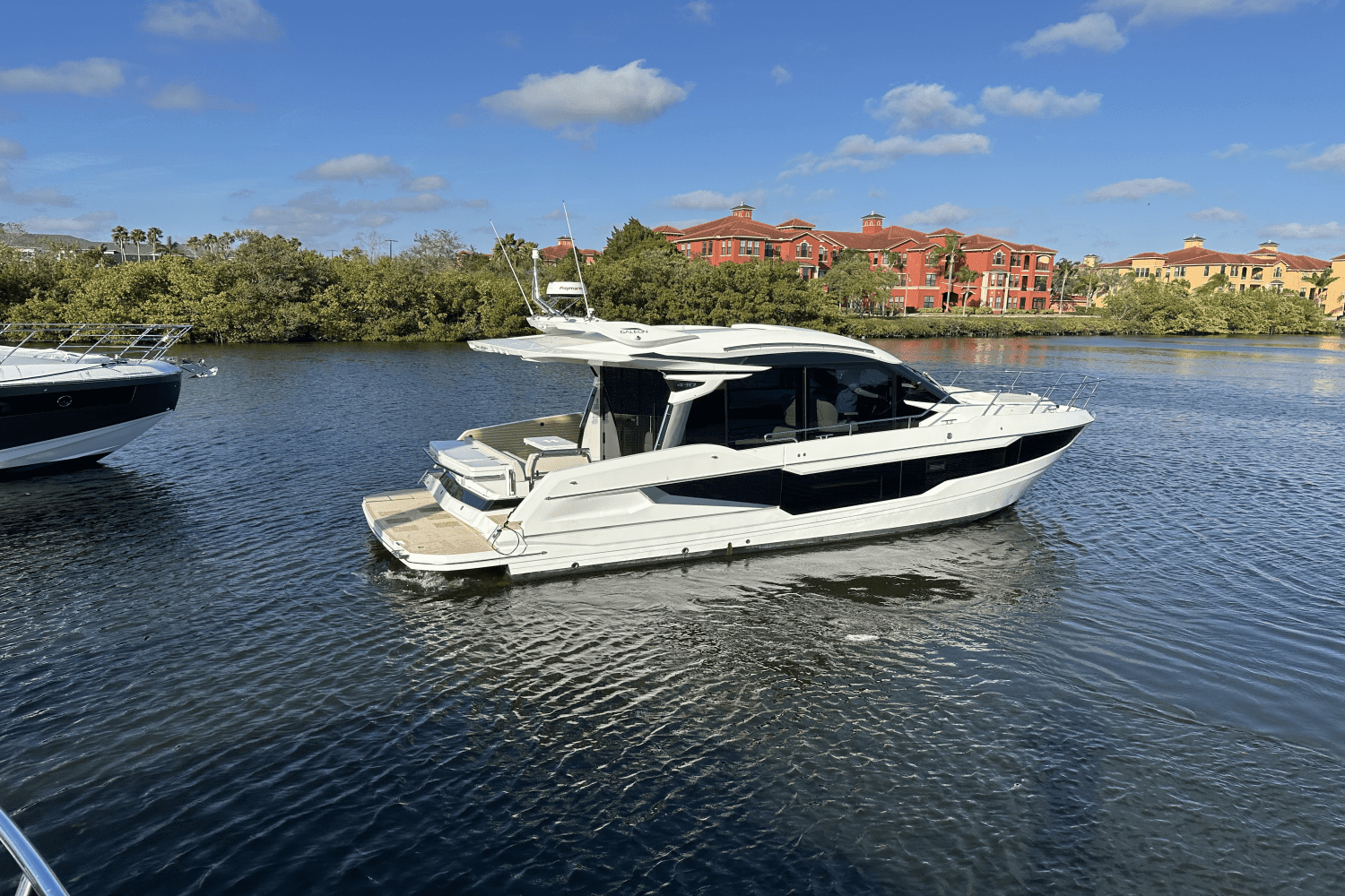 2025 Galeon 410 HTC Image Thumbnail #4