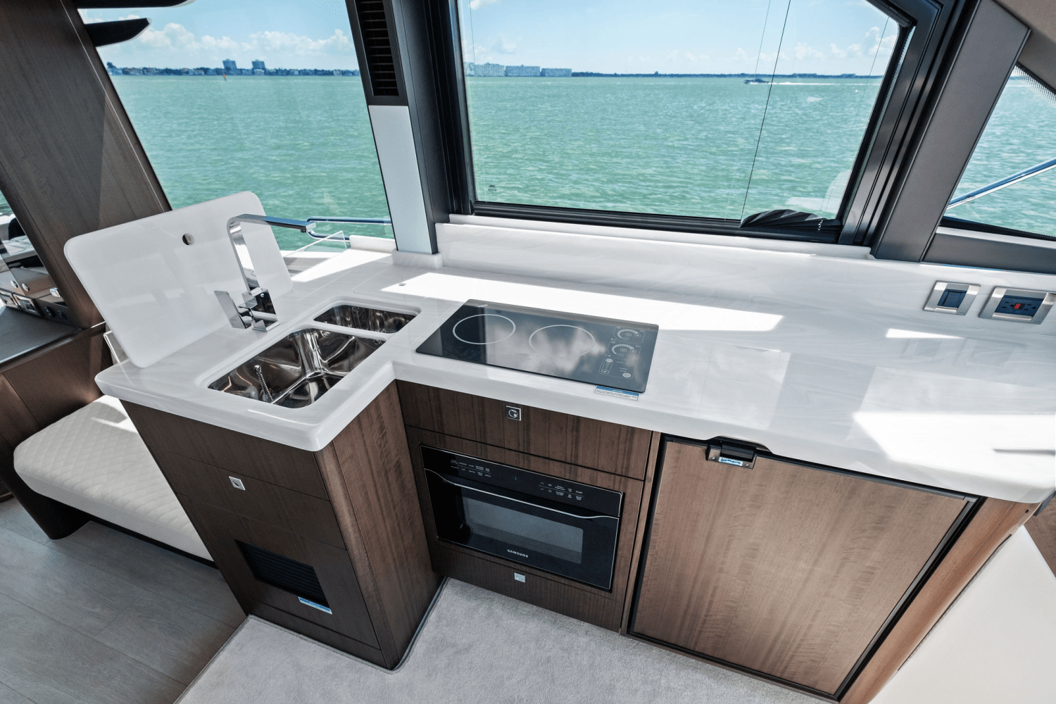 2025 Galeon 410 HTC Image Thumbnail #44