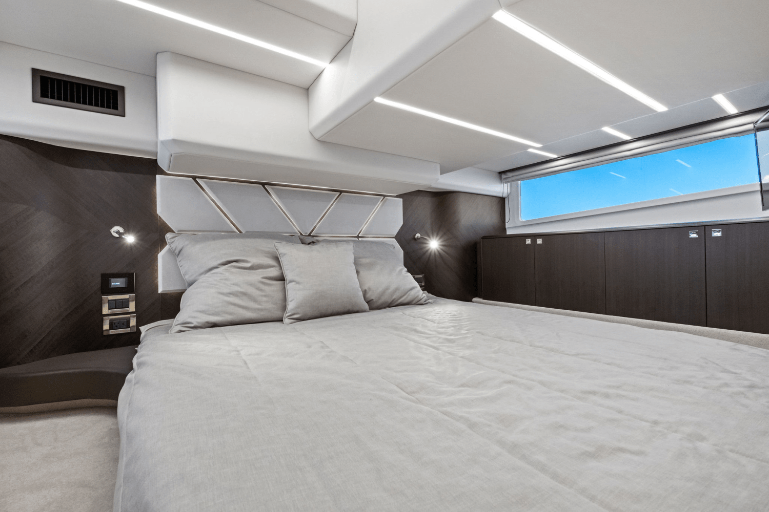 2025 Galeon 410 HTC Image Thumbnail #25