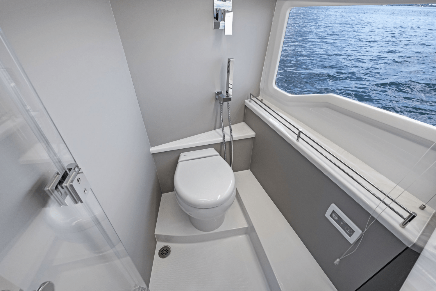 2025 Galeon 410 HTC Image Thumbnail #32