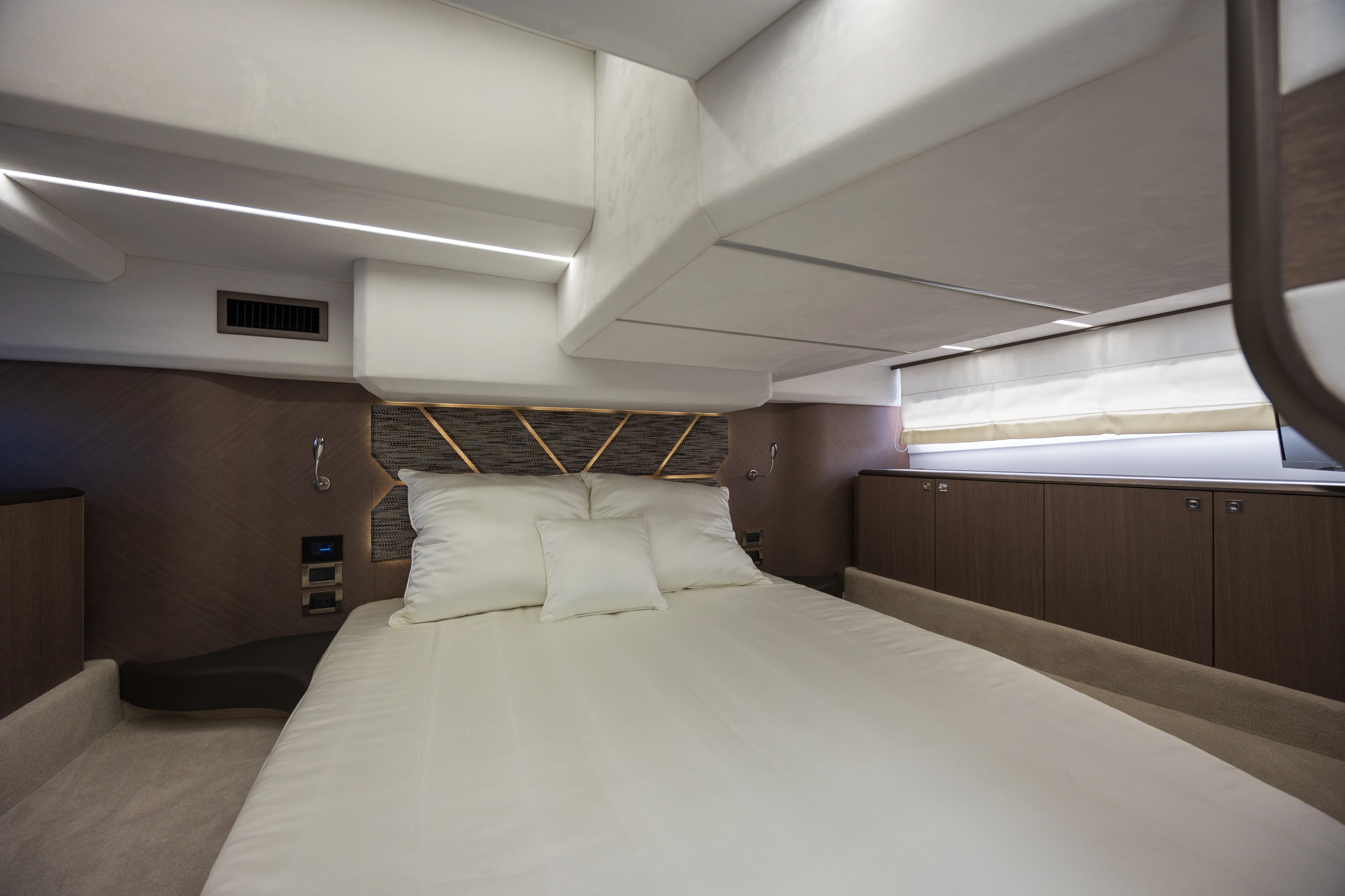 2024 Galeon 400 FLY Image Thumbnail #26