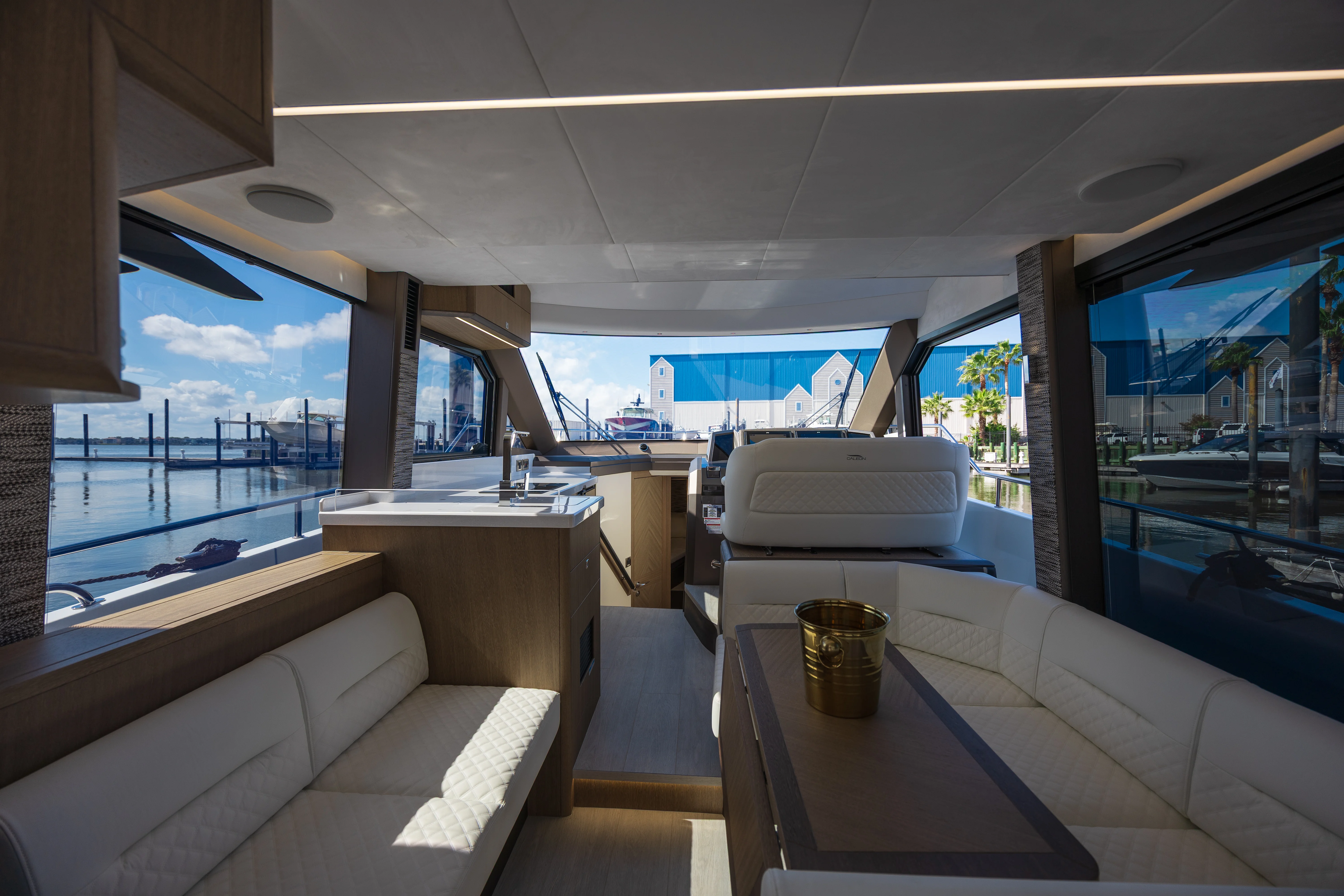 2024 Galeon 400 FLY Image Thumbnail #33