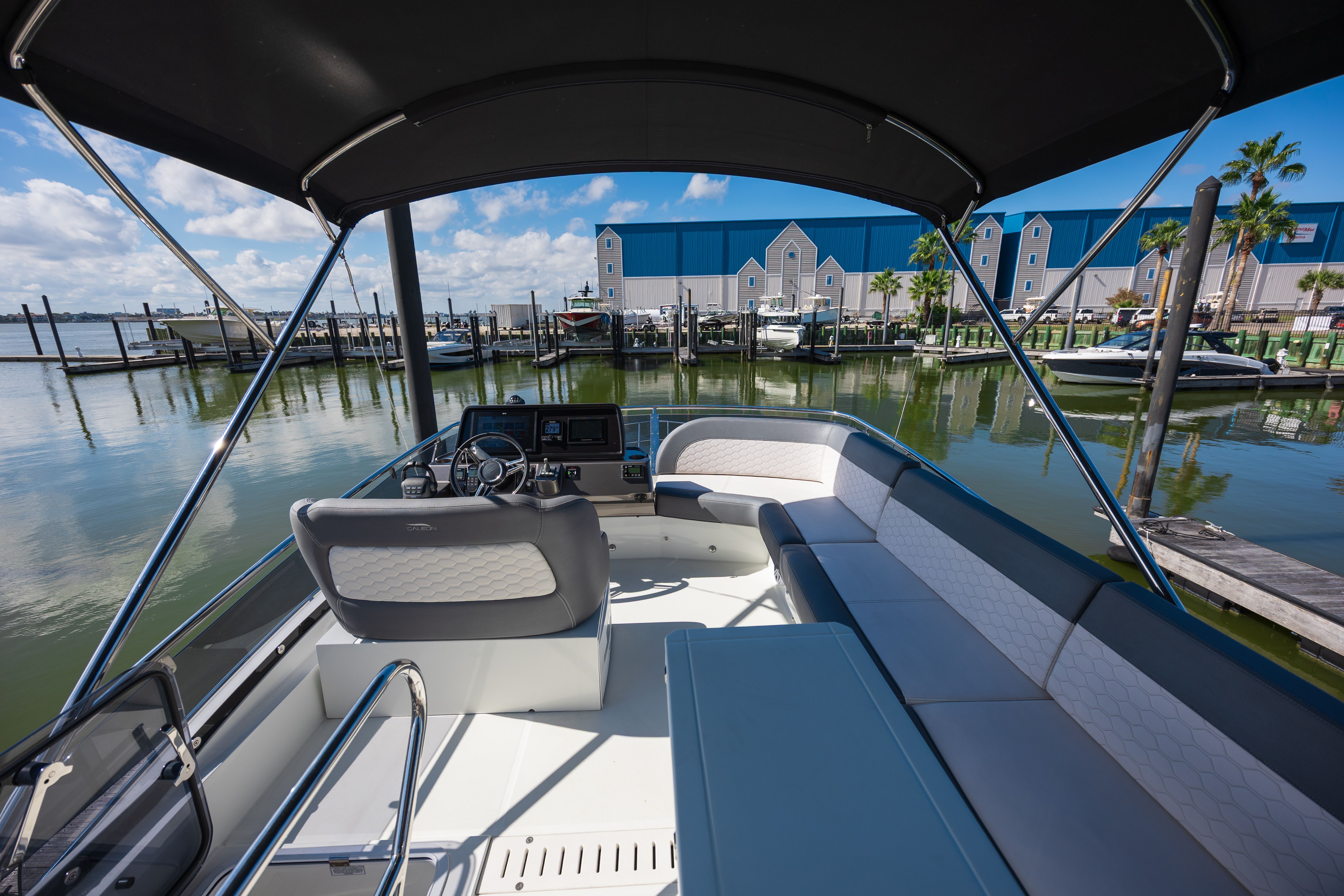 2024 Galeon 400 FLY Image Thumbnail #14