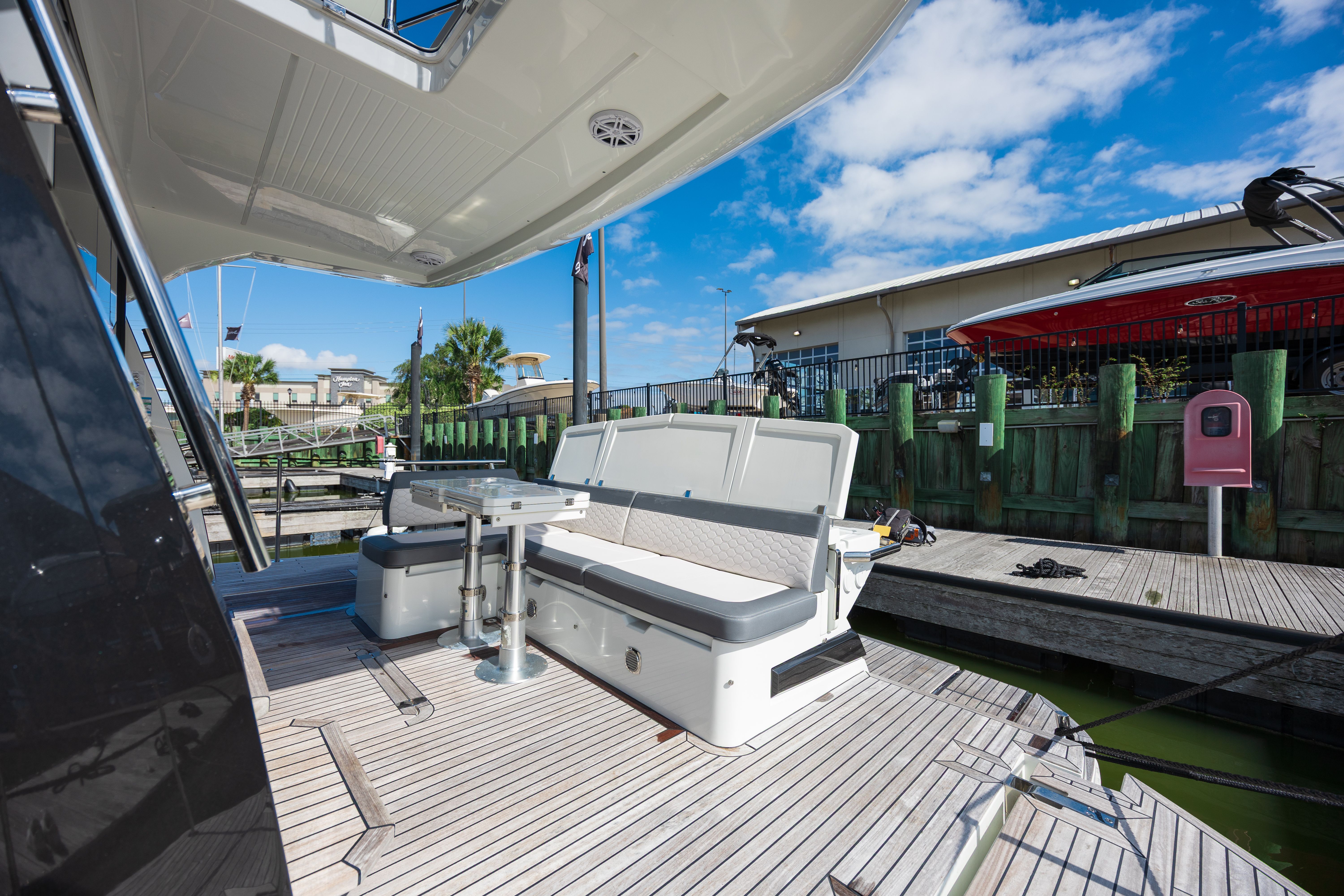 2024 Galeon 400 FLY Image Thumbnail #30