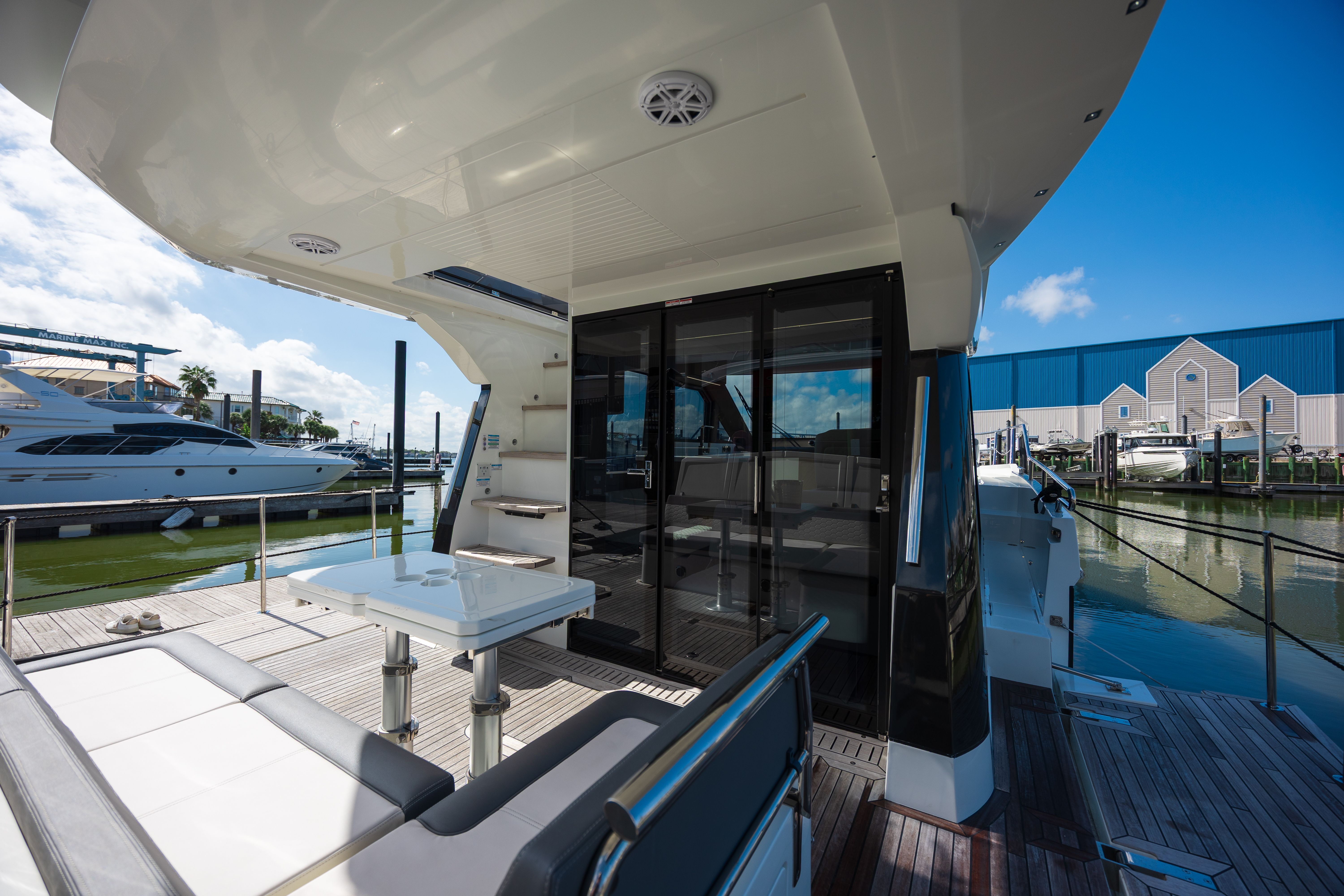 2024 Galeon 400 FLY Image Thumbnail #32