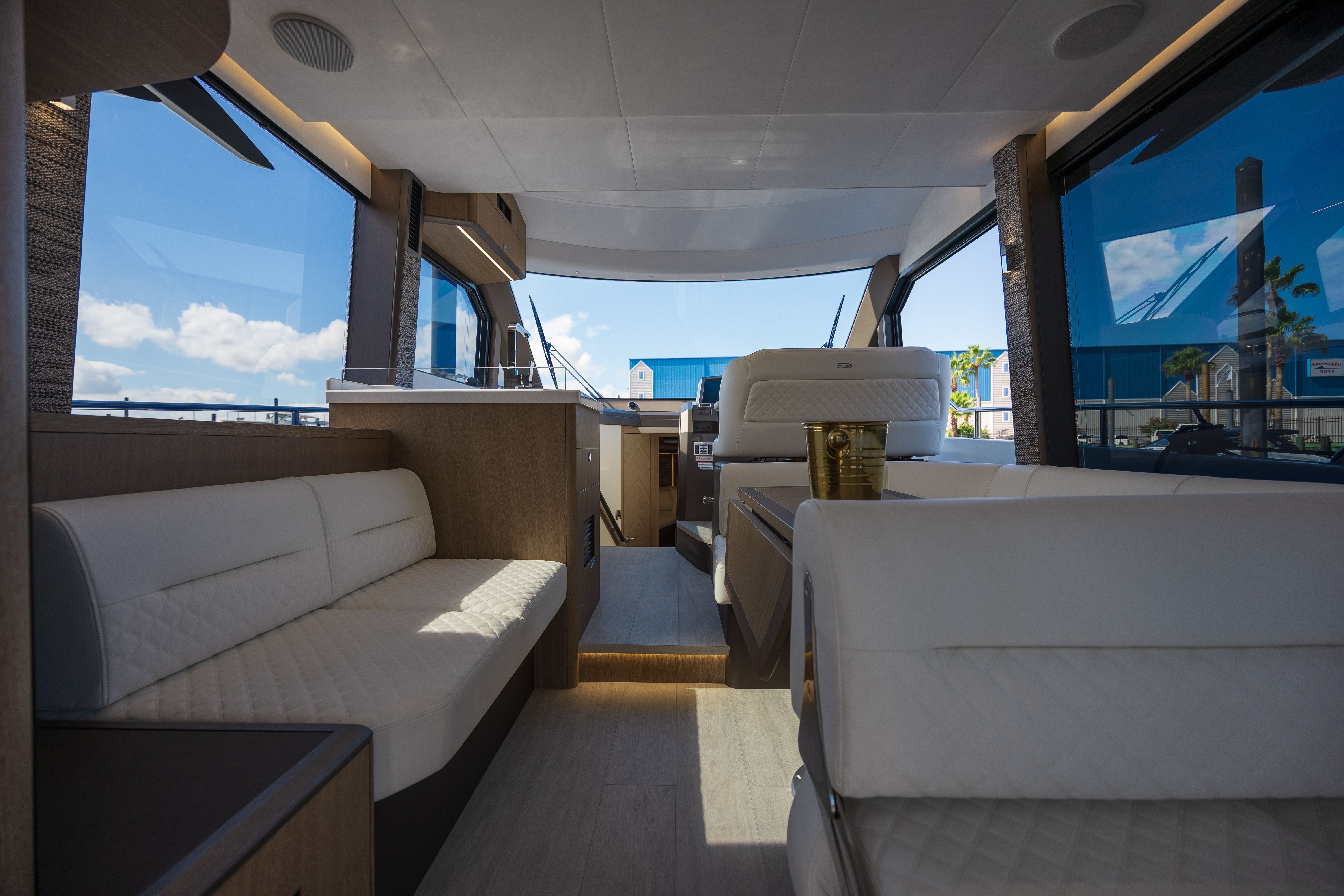 2024 Galeon 400 FLY Image Thumbnail #19
