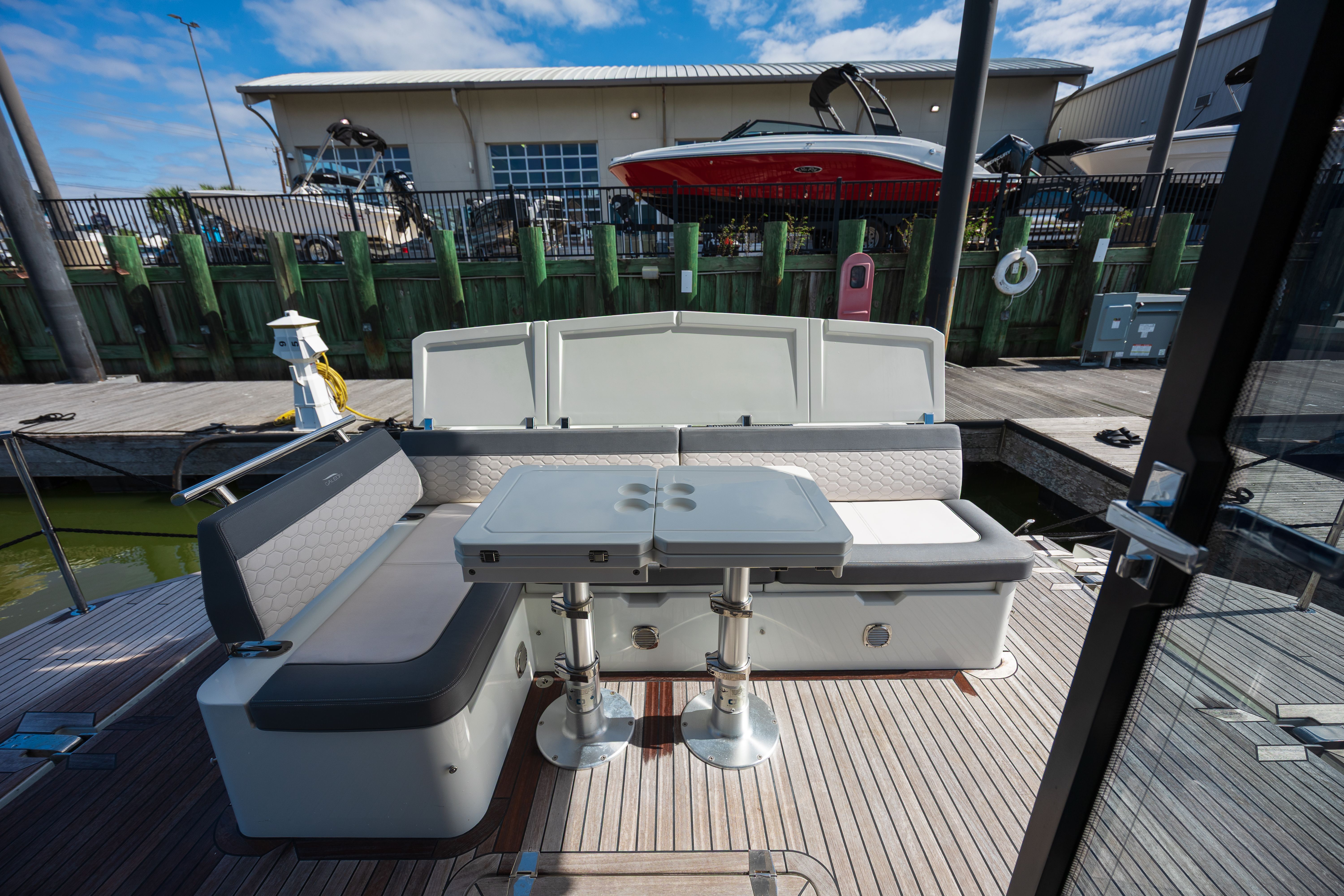 2024 Galeon 400 FLY Image Thumbnail #28