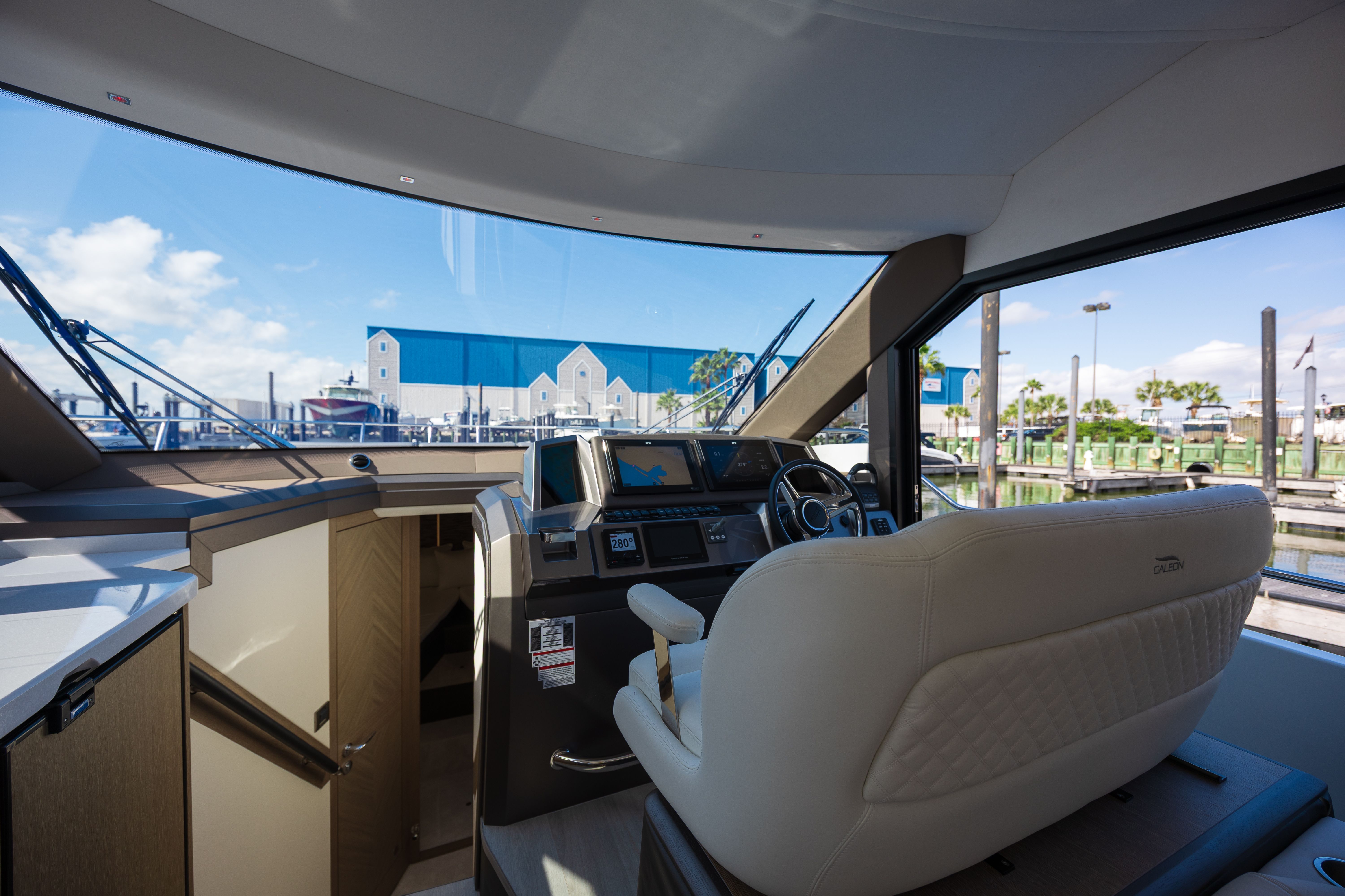 2024 Galeon 400 FLY Image Thumbnail #27