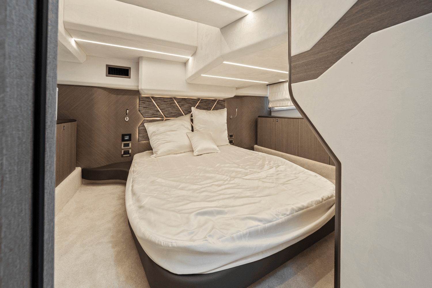 2024 Galeon 400 FLY Image Thumbnail #18