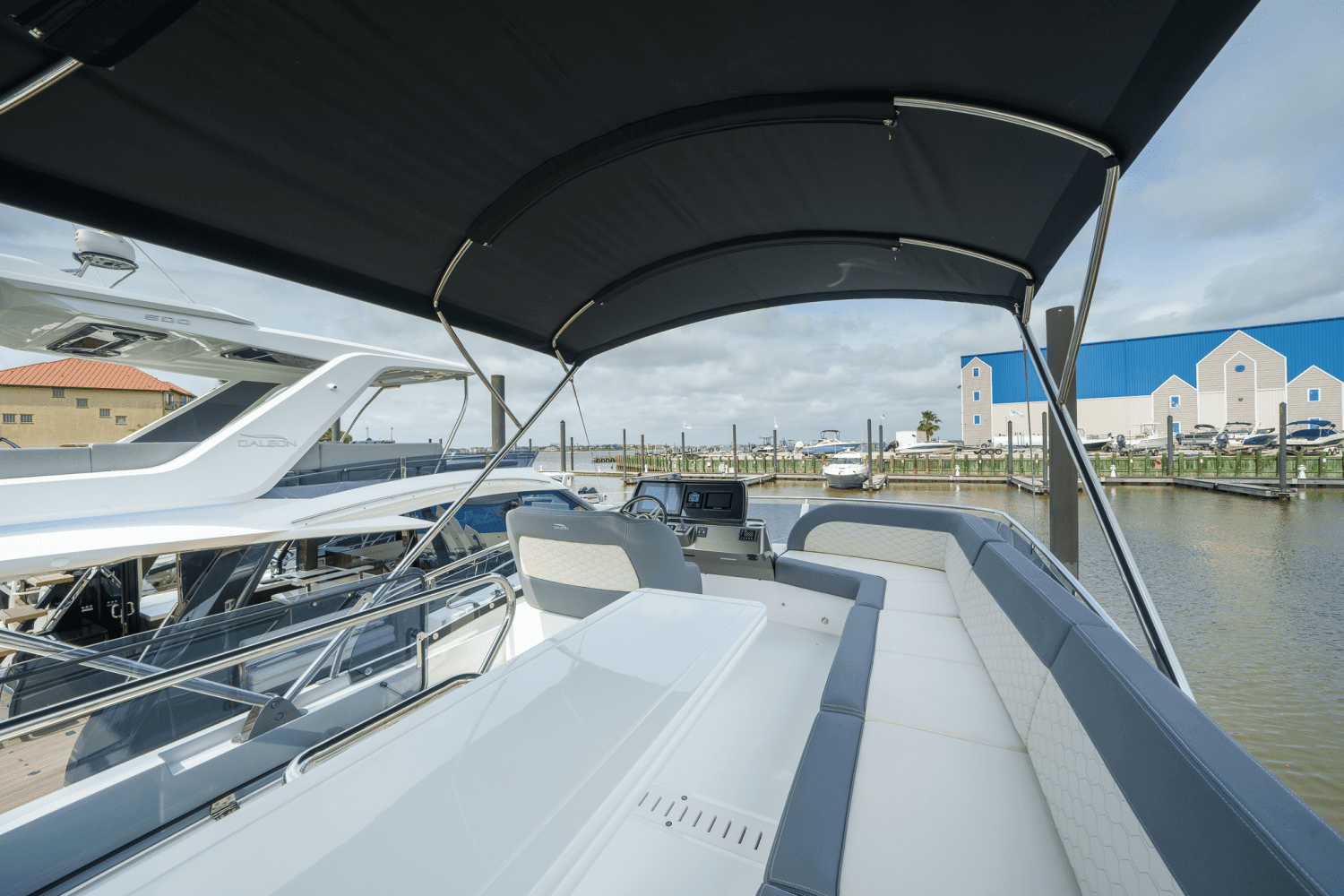 2024 Galeon 400 FLY Image Thumbnail #24