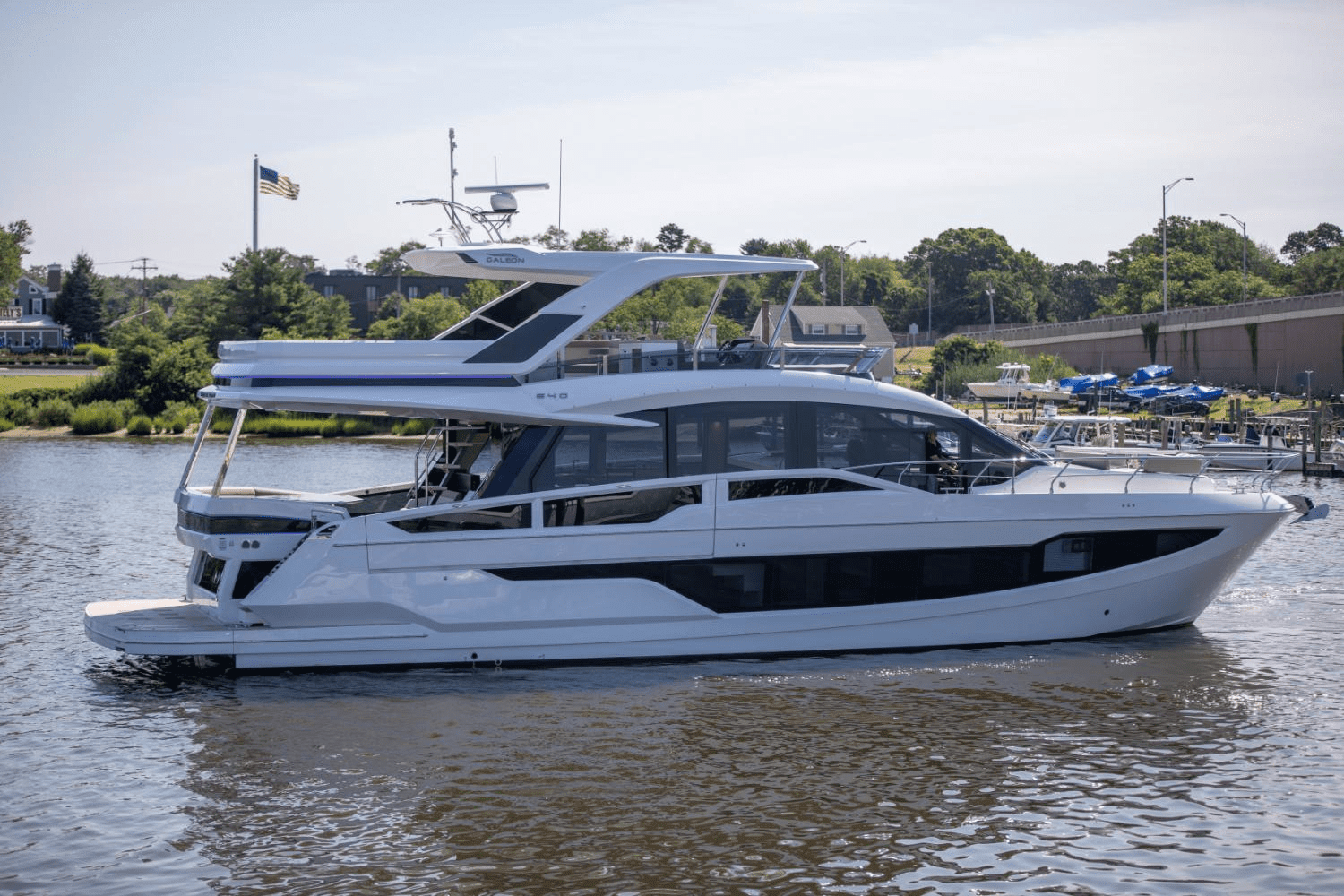 2025 Galeon
                                                             640 FLY Image Thumbnail #2