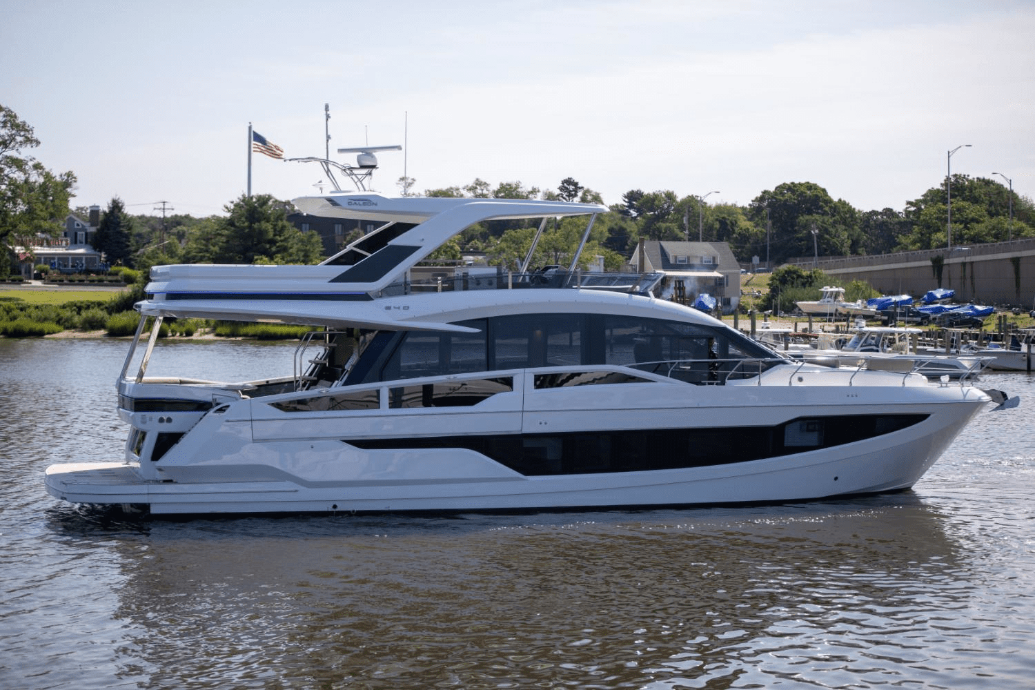 2025 Galeon
                                                             640 FLY Image Thumbnail #4