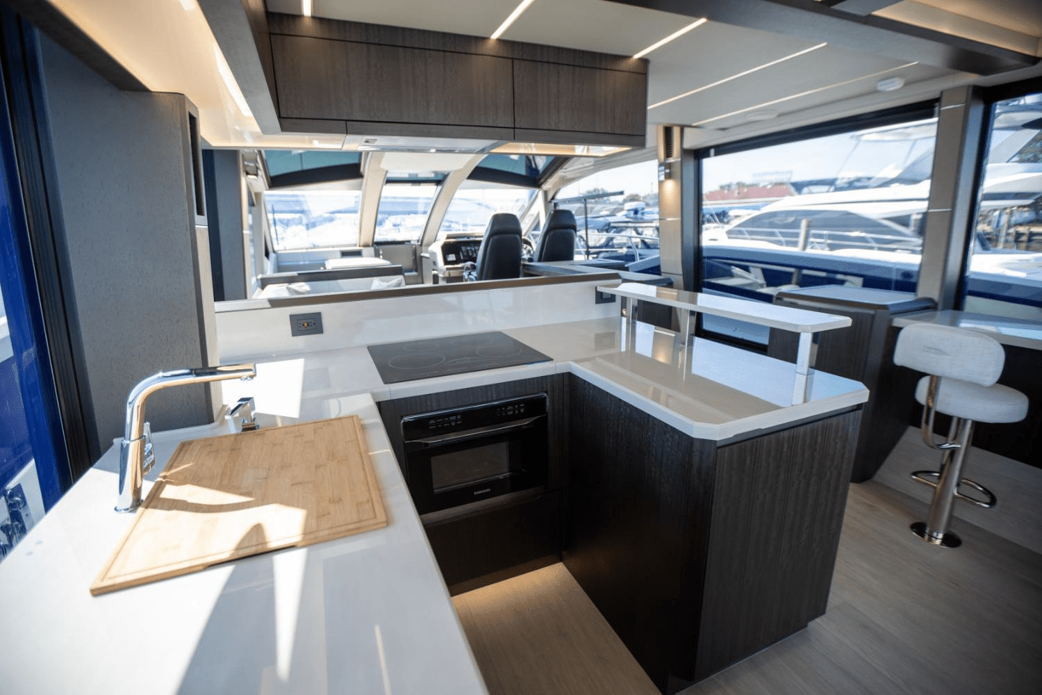 2025 Galeon 640 FLY Image Thumbnail #30