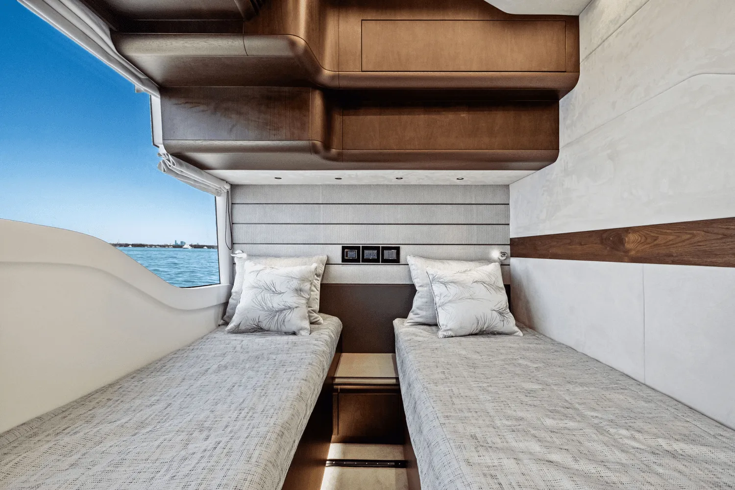 2025 Galeon 560 FLY Image Thumbnail #55